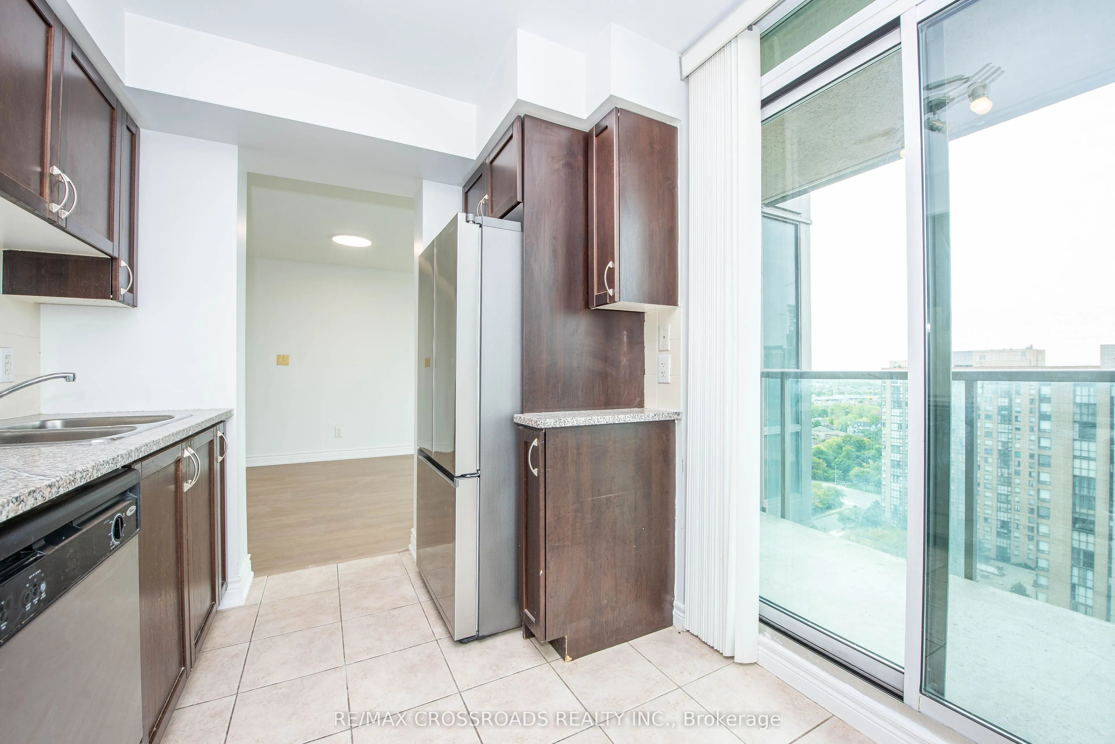 208 Enfield Place, #2708