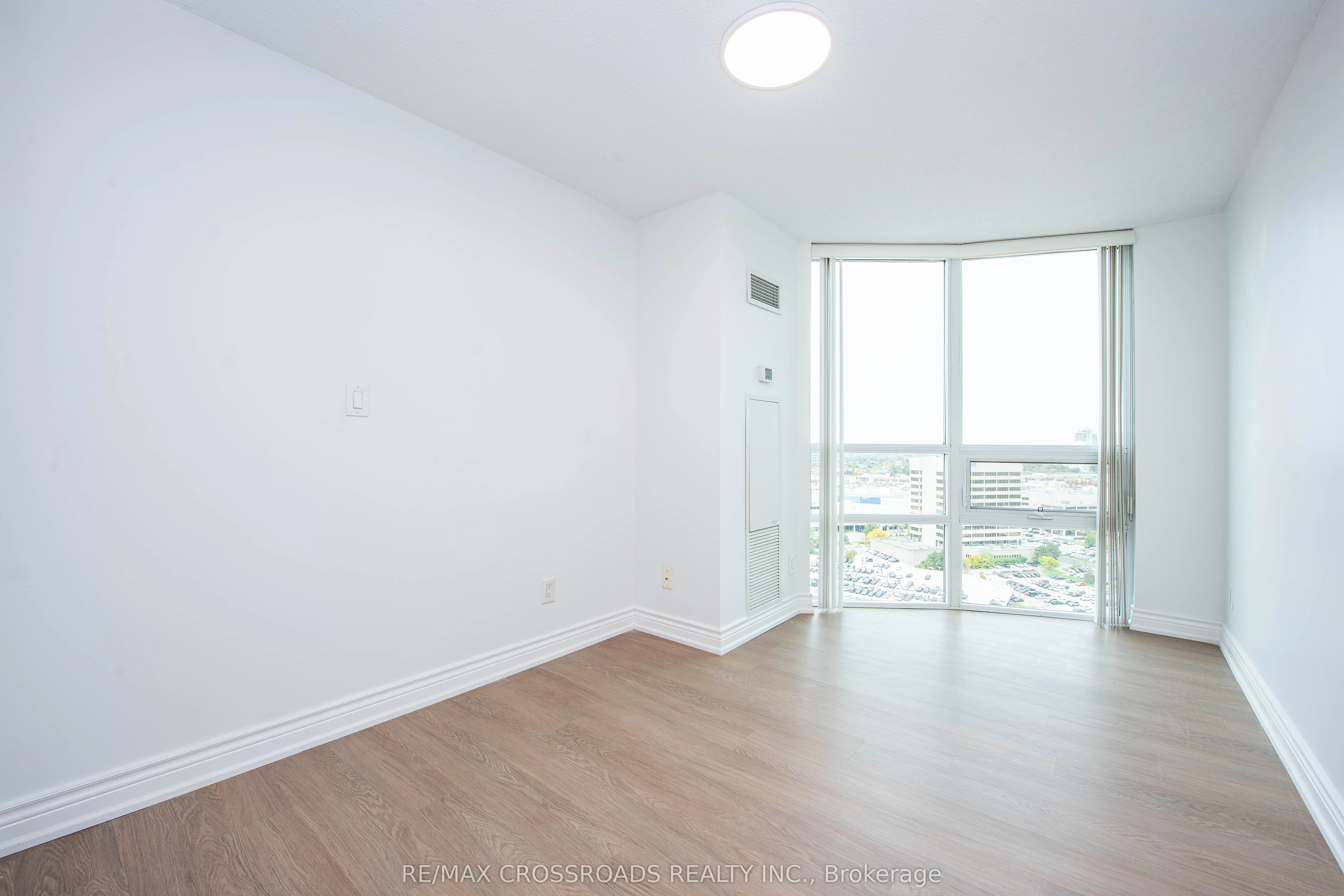 208 Enfield Place, #2708
