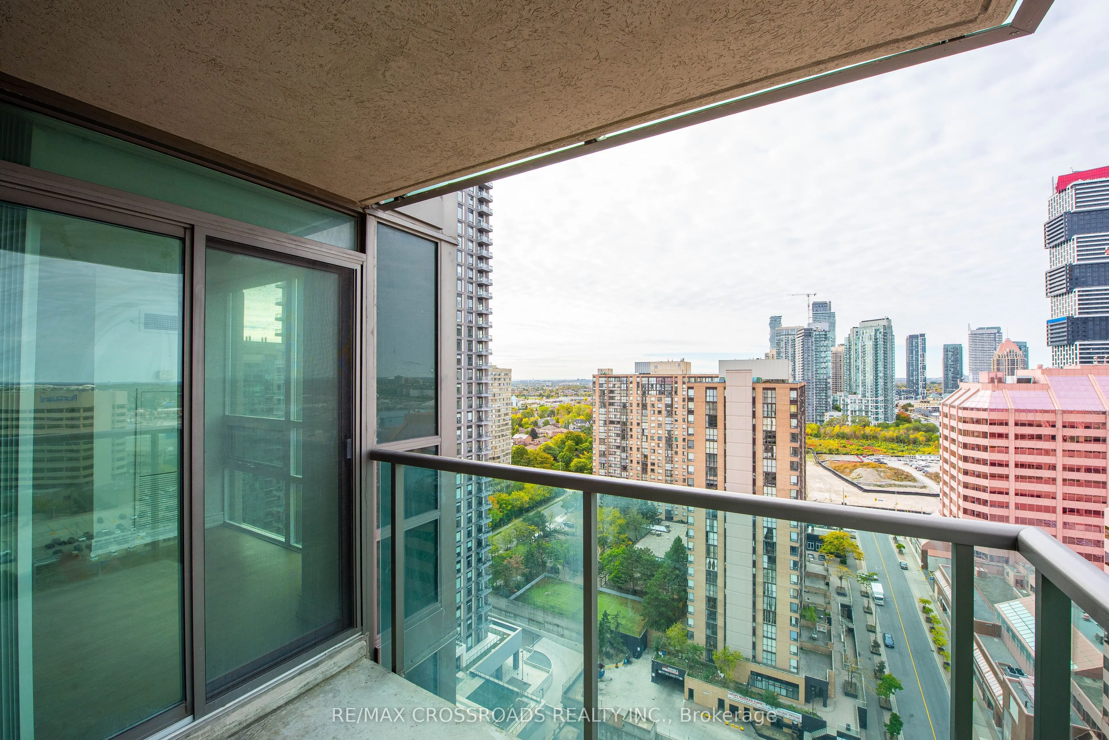 208 Enfield Place, #2708