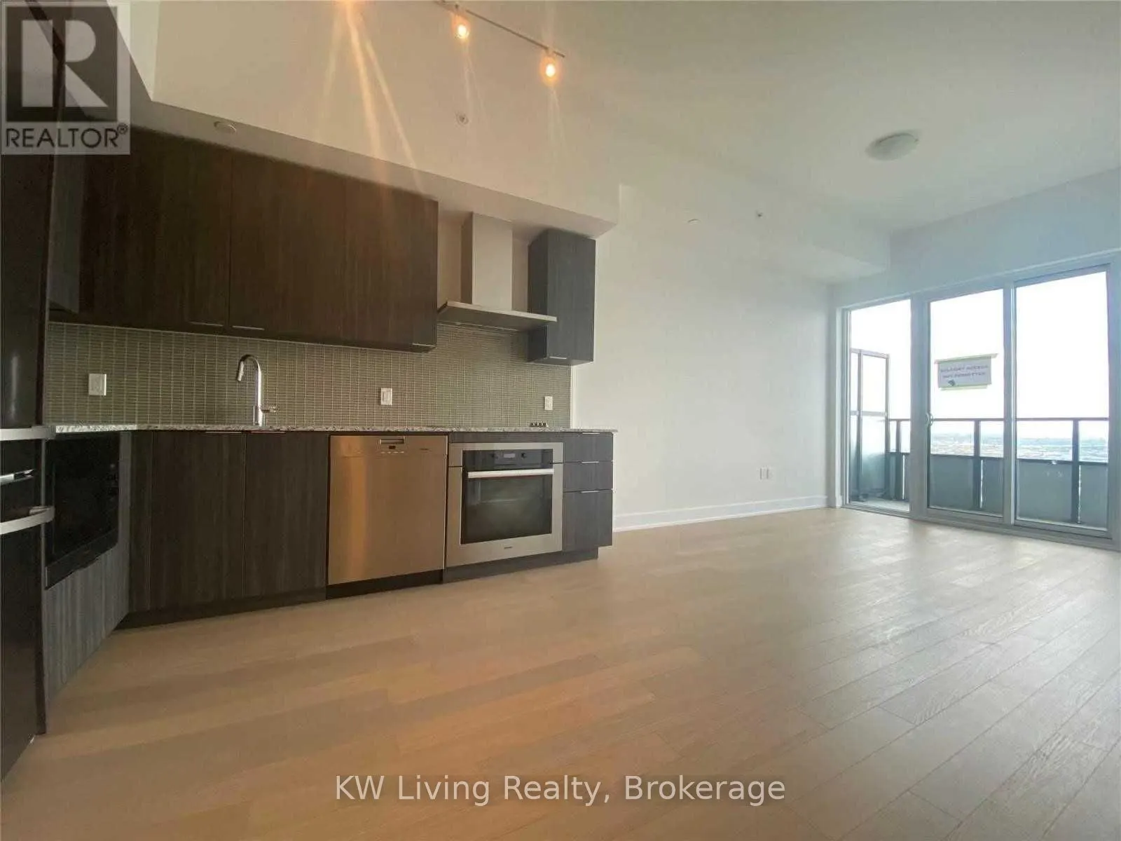 30 Shore Breeze Drive, #6001