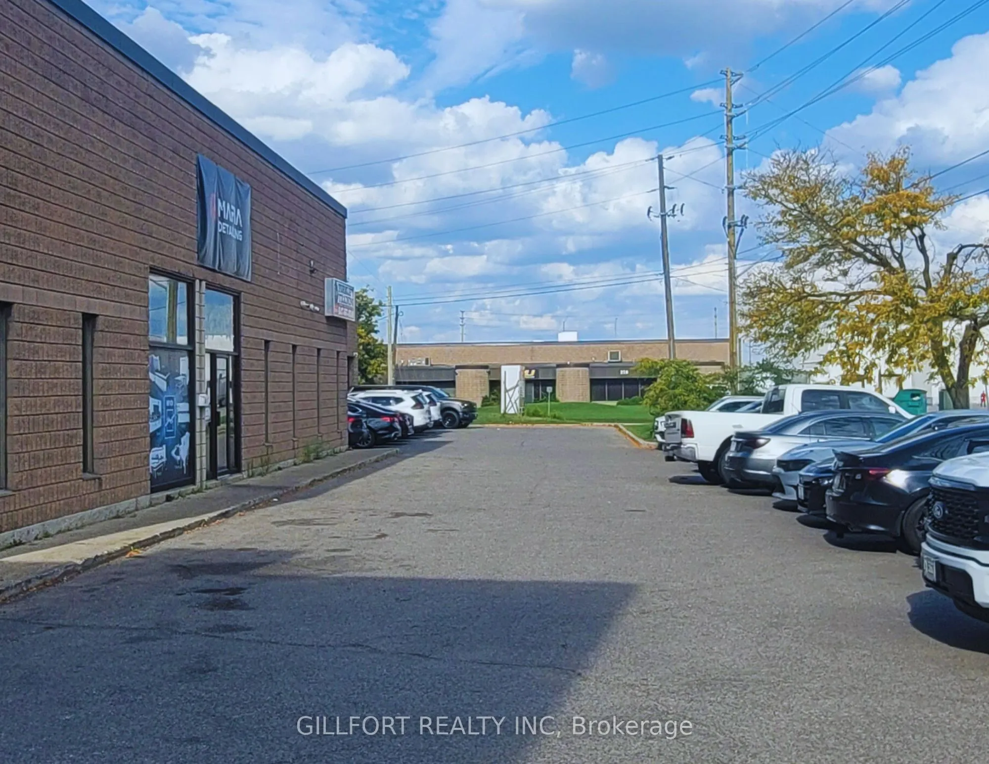 211 Wilkinson Road, #7