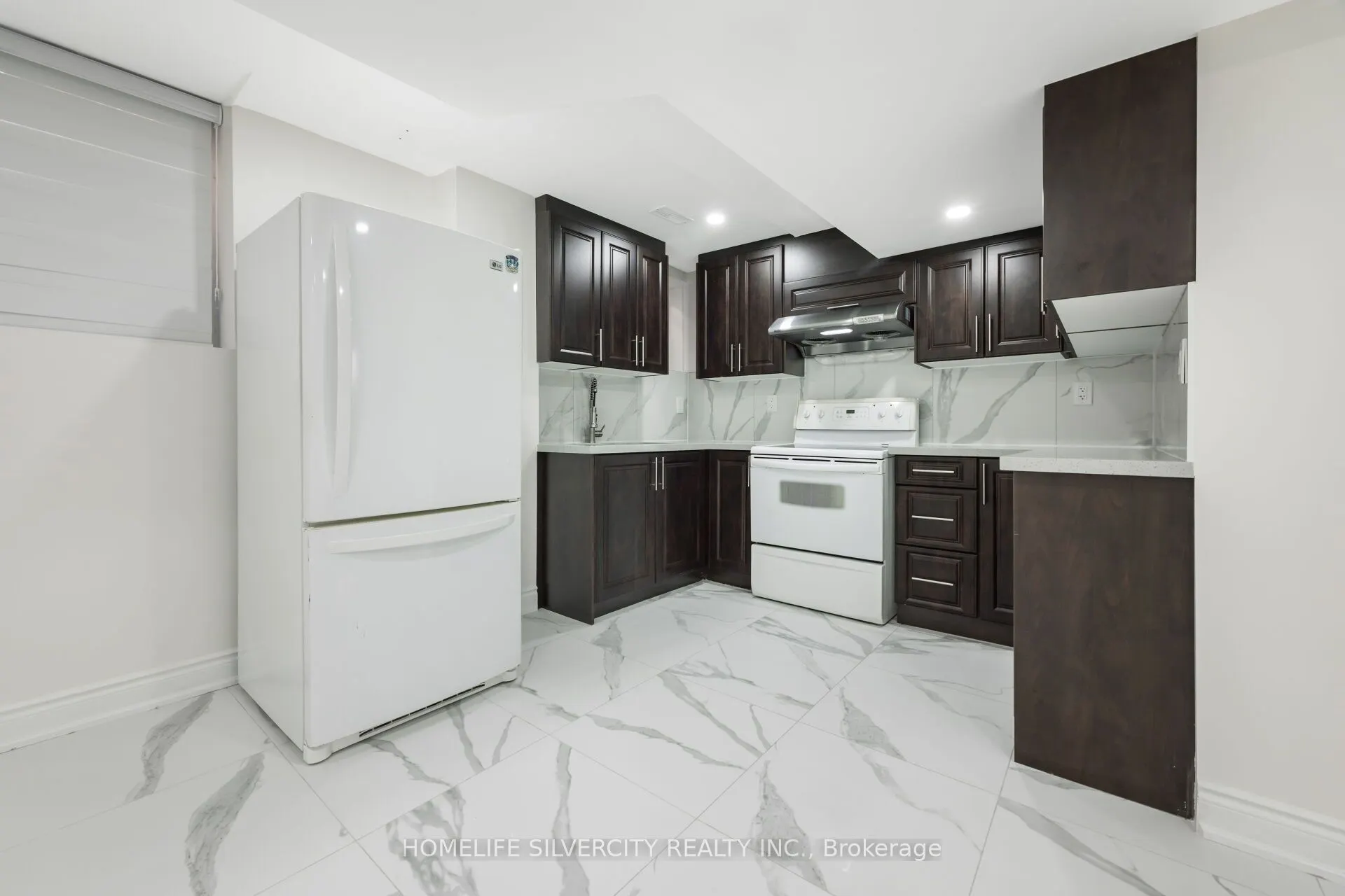 64 Clydesdale Circle
