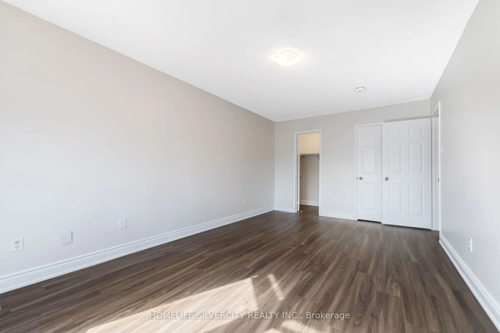 64 Clydesdale Circle
