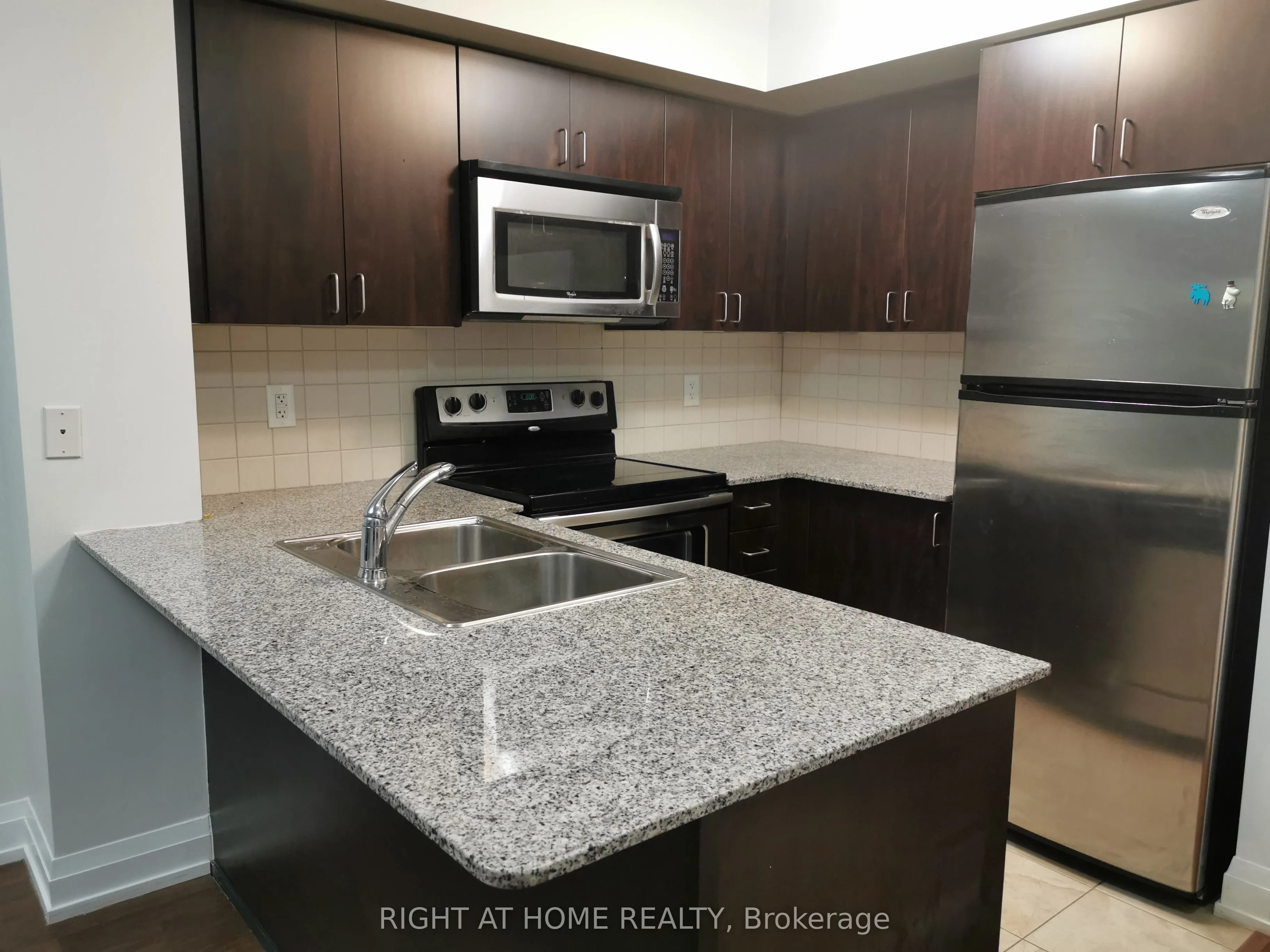 55 De Boers Drive, #707
