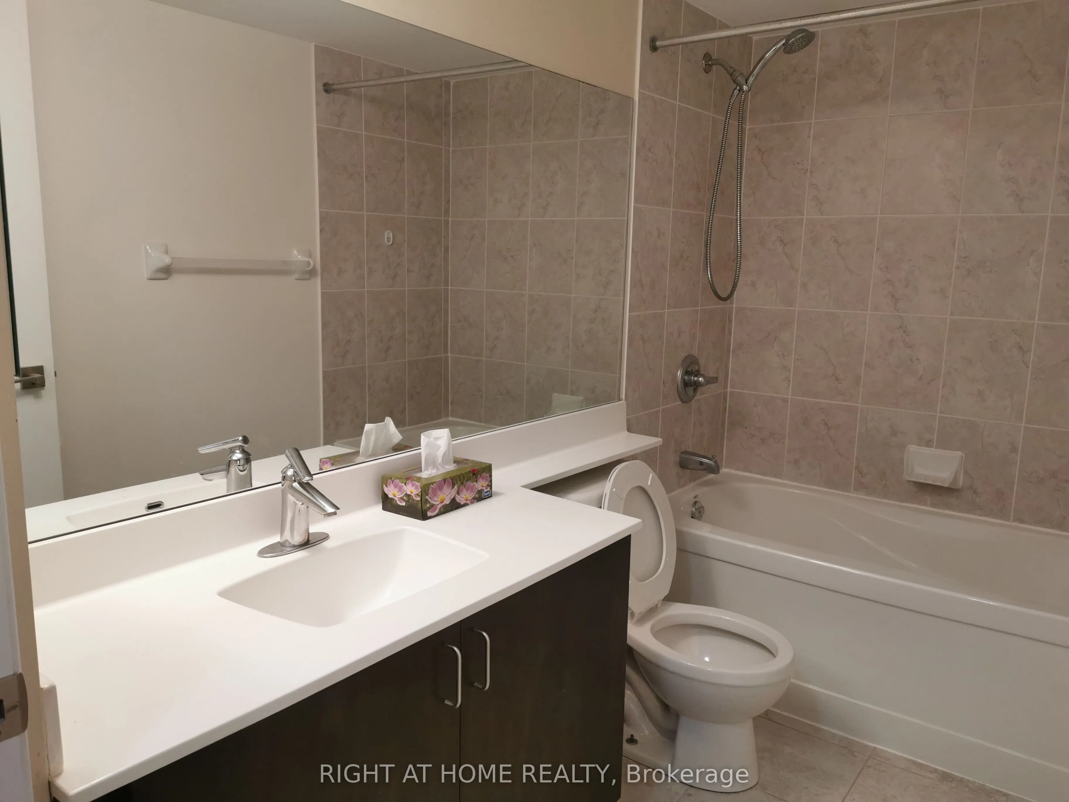 55 De Boers Drive, #707
