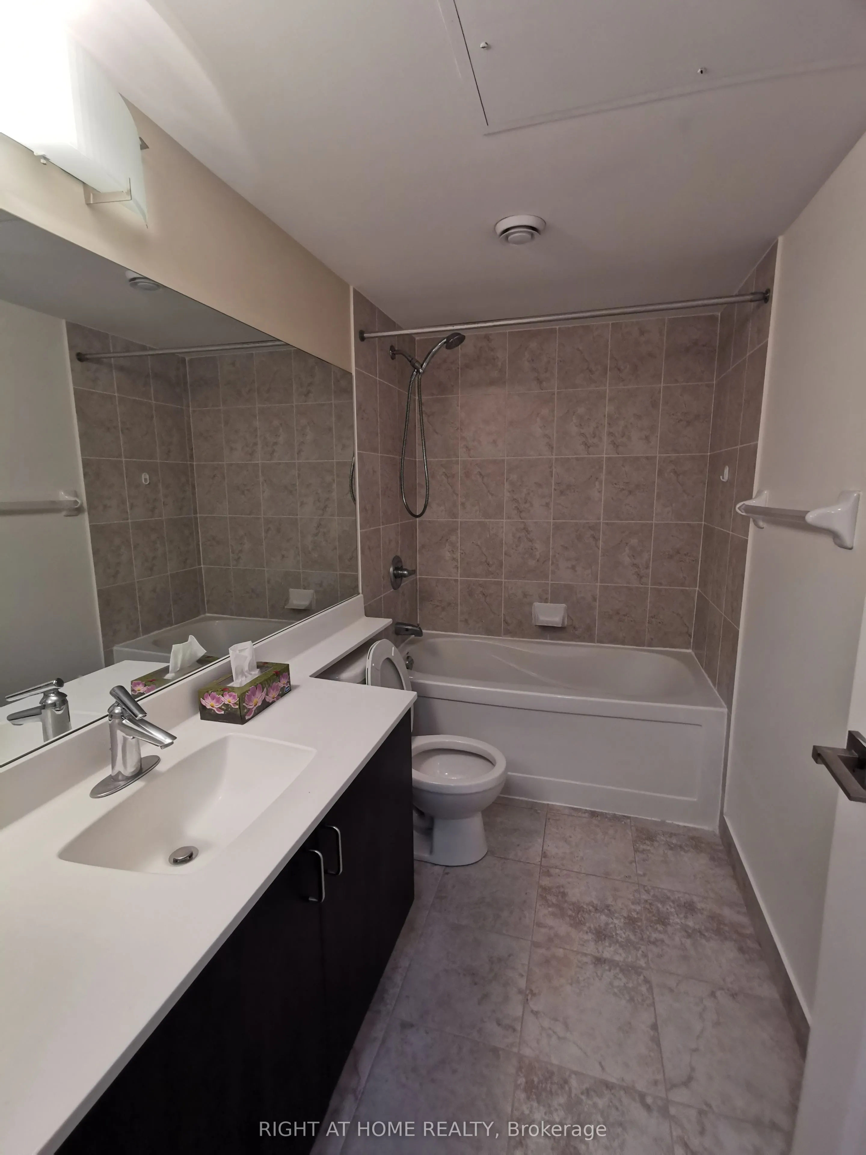 55 De Boers Drive, #707