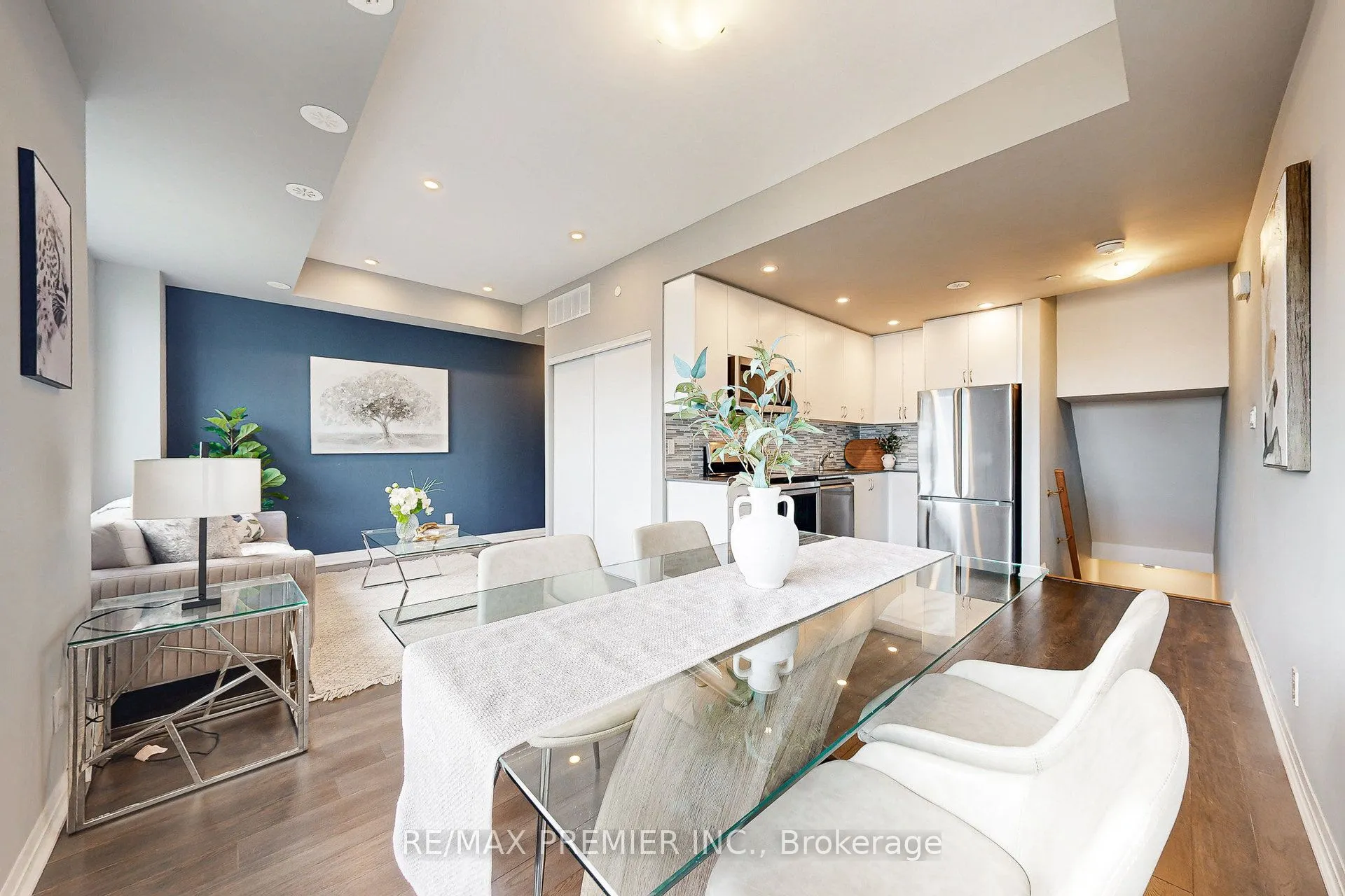 670 Atwater Avenue, #16