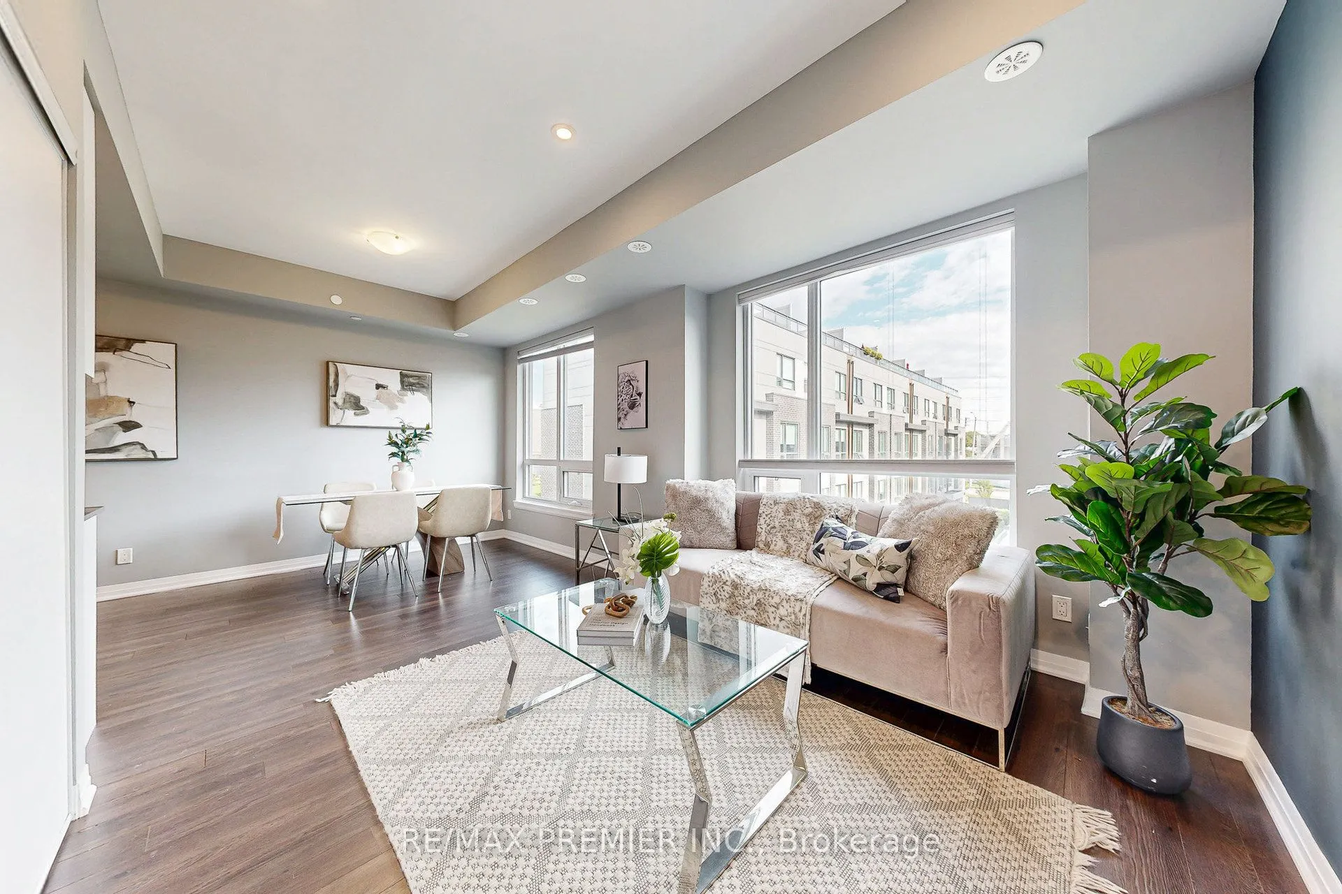 670 Atwater Avenue, #16