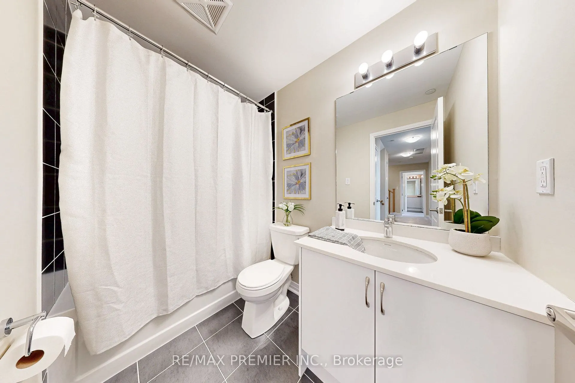 670 Atwater Avenue, #16