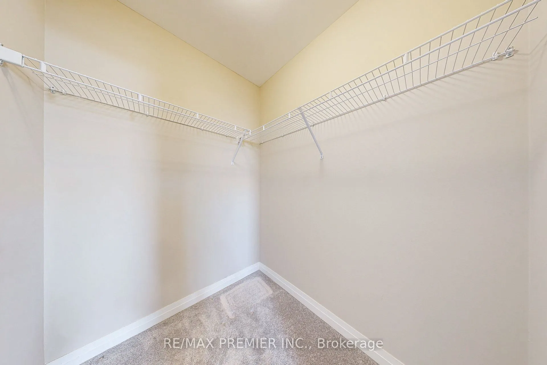670 Atwater Avenue, #16