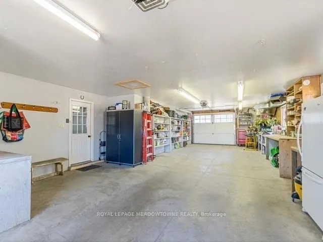 32 Joycelyn Crescent