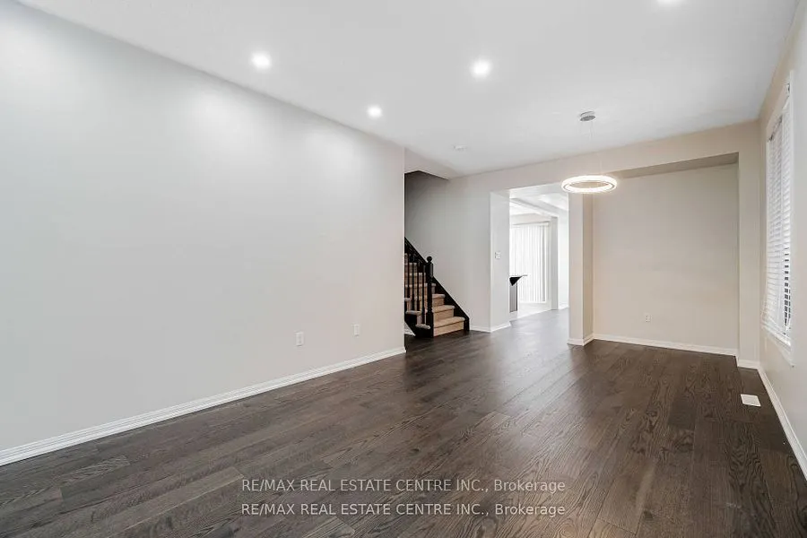 989 Farmstead Drive