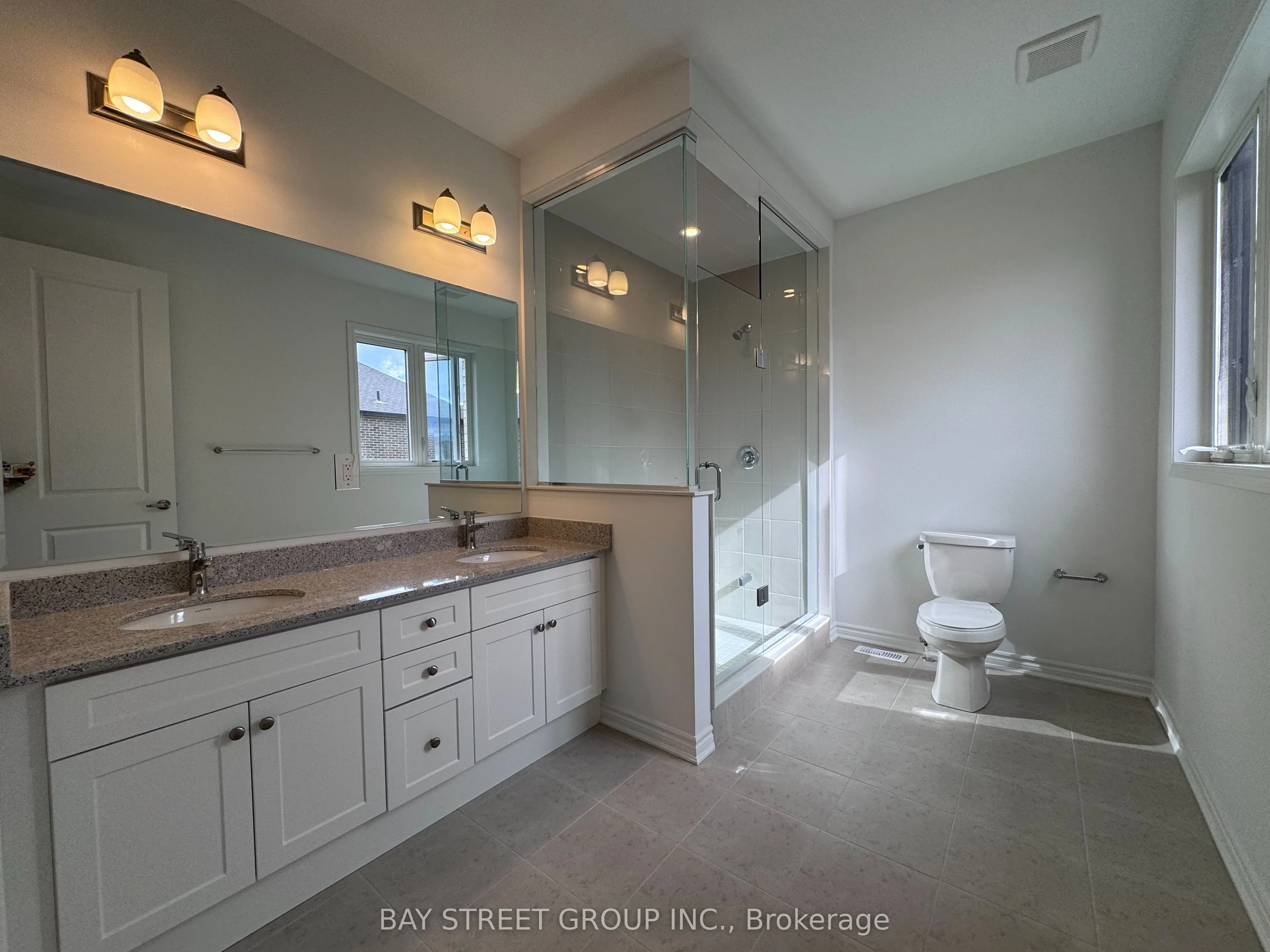 1508 Rothbury Cres Crescent