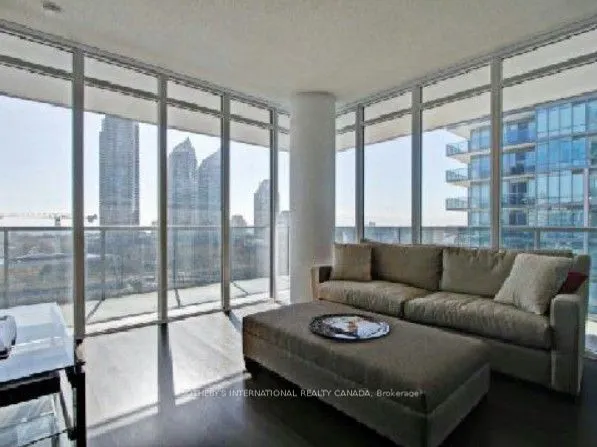 90 Park Lawn Road, #805