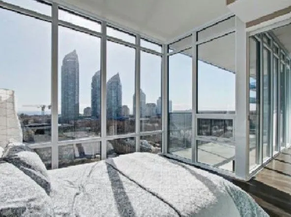 90 Park Lawn Road, #805