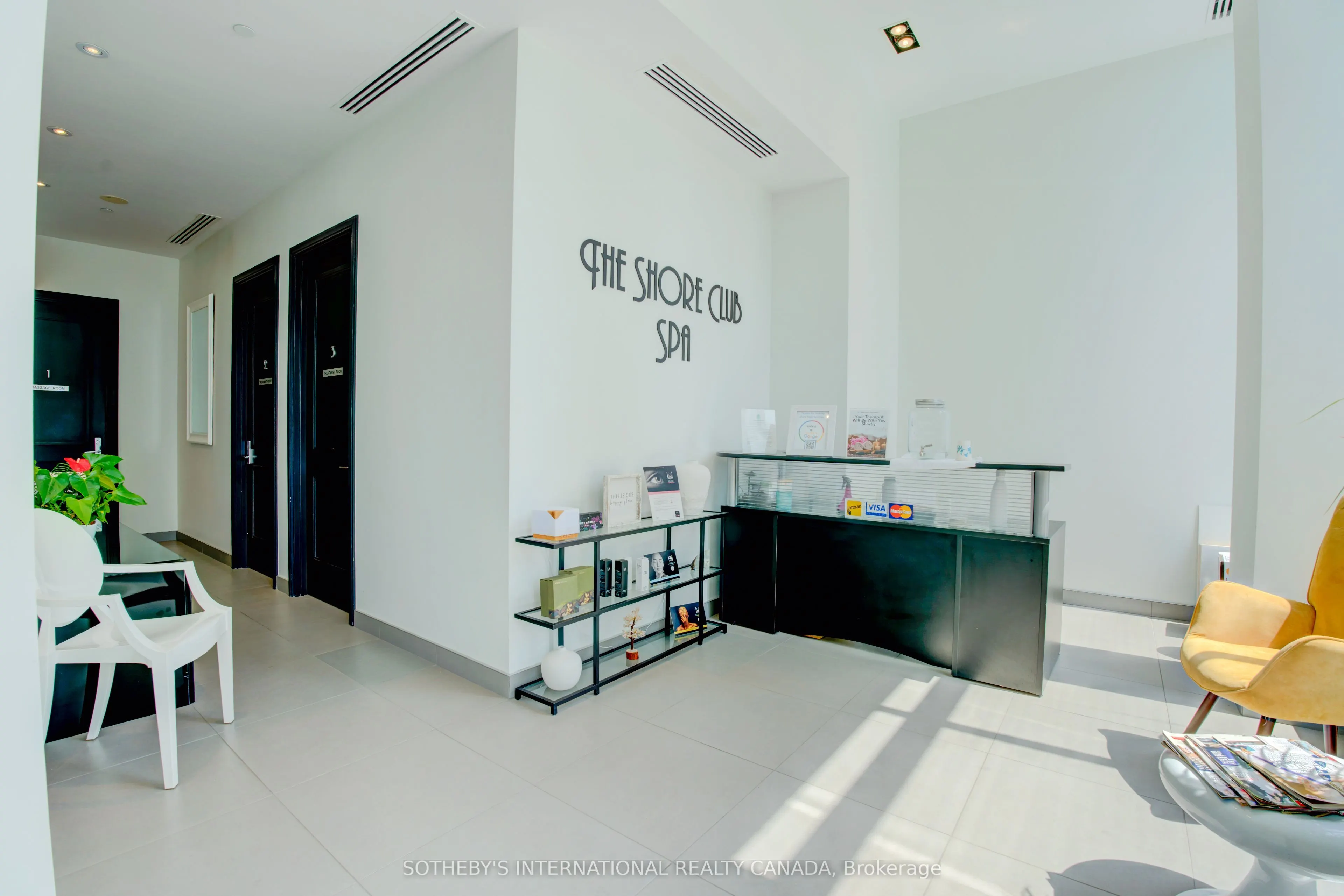 90 Park Lawn Road, #805