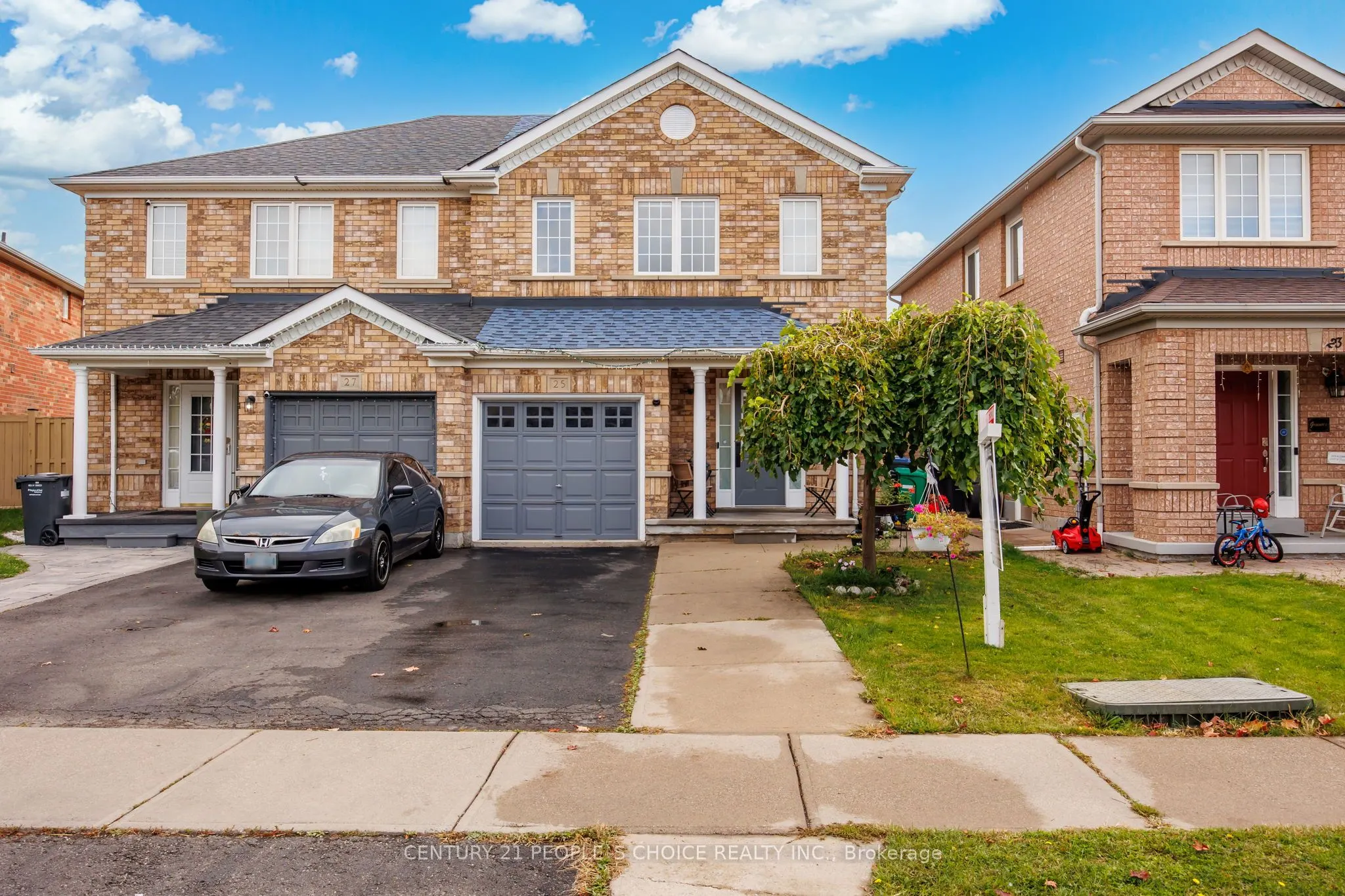 25 Trumpet Valley Boulevard