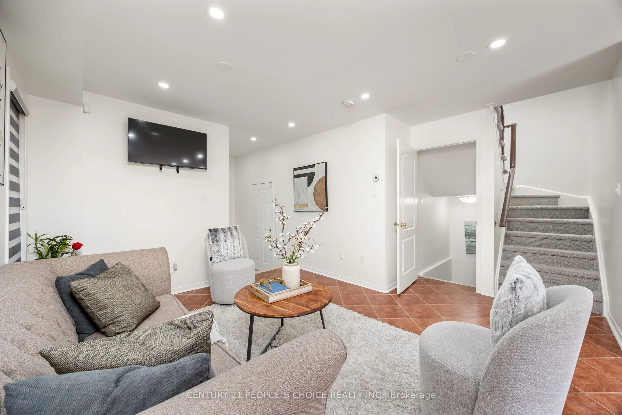 25 Trumpet Valley Boulevard