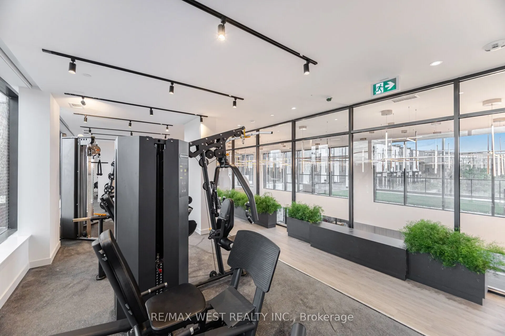 3079 Trafalgar Road, #610