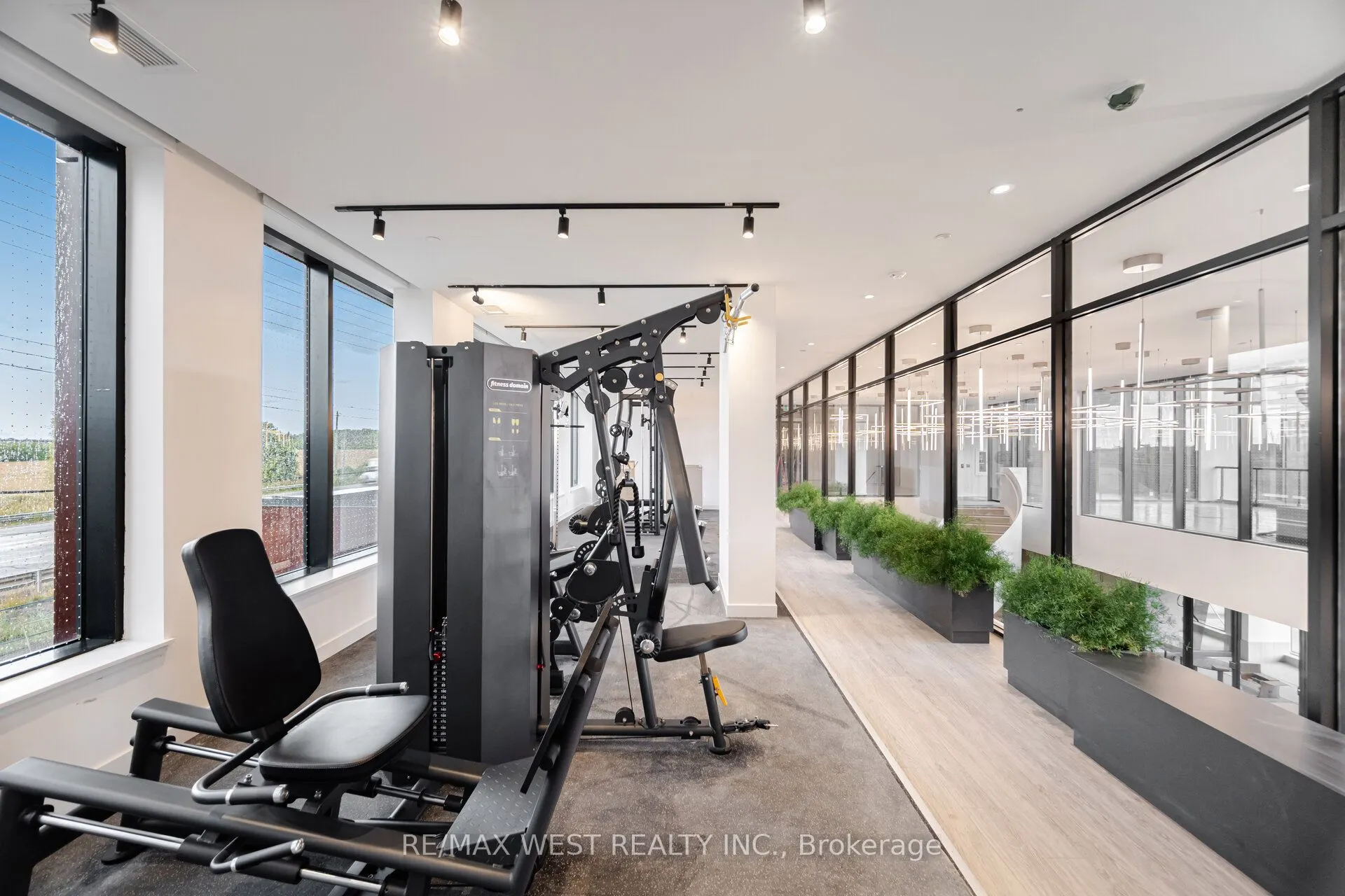 3079 Trafalgar Road, #610