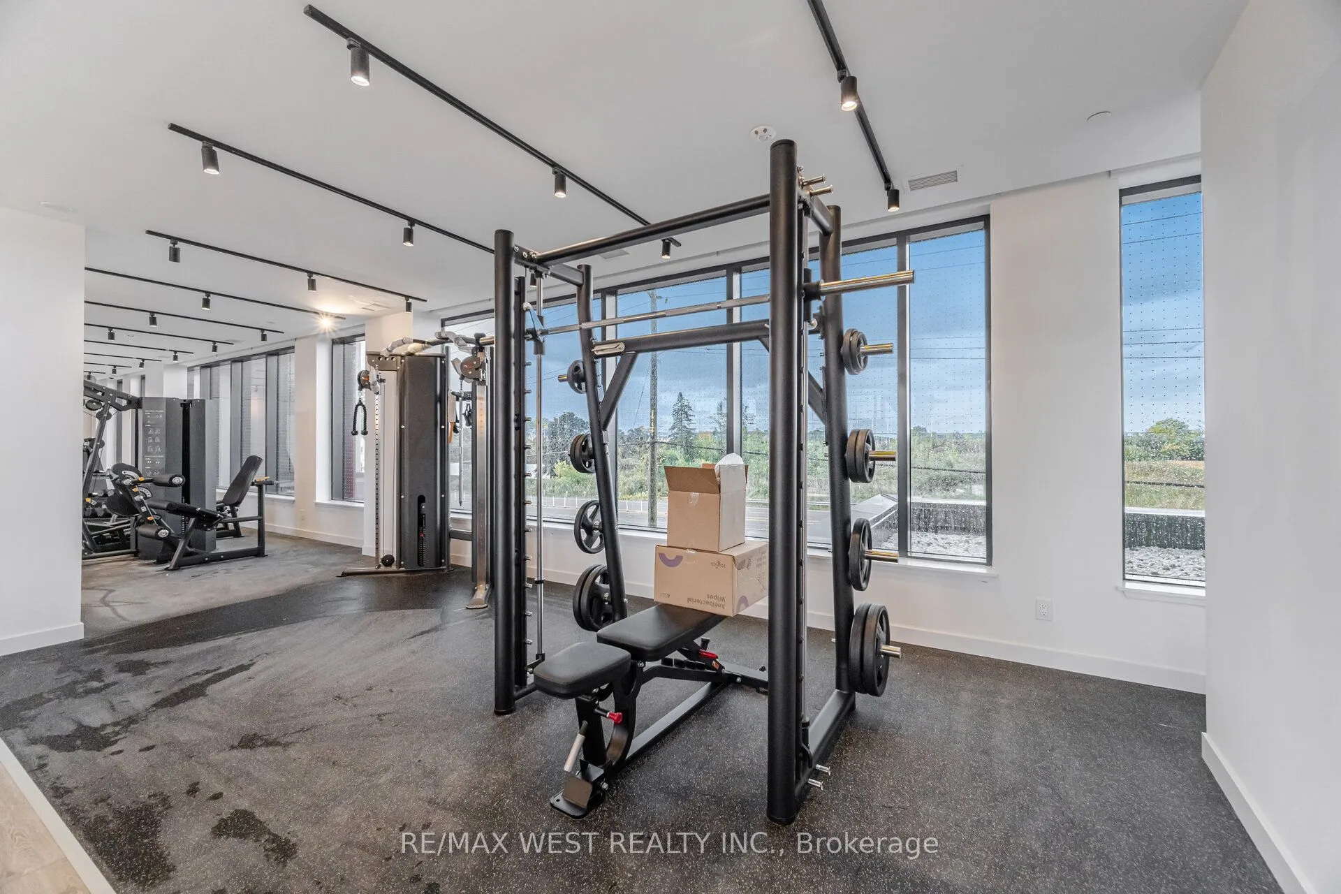 3079 Trafalgar Road, #610