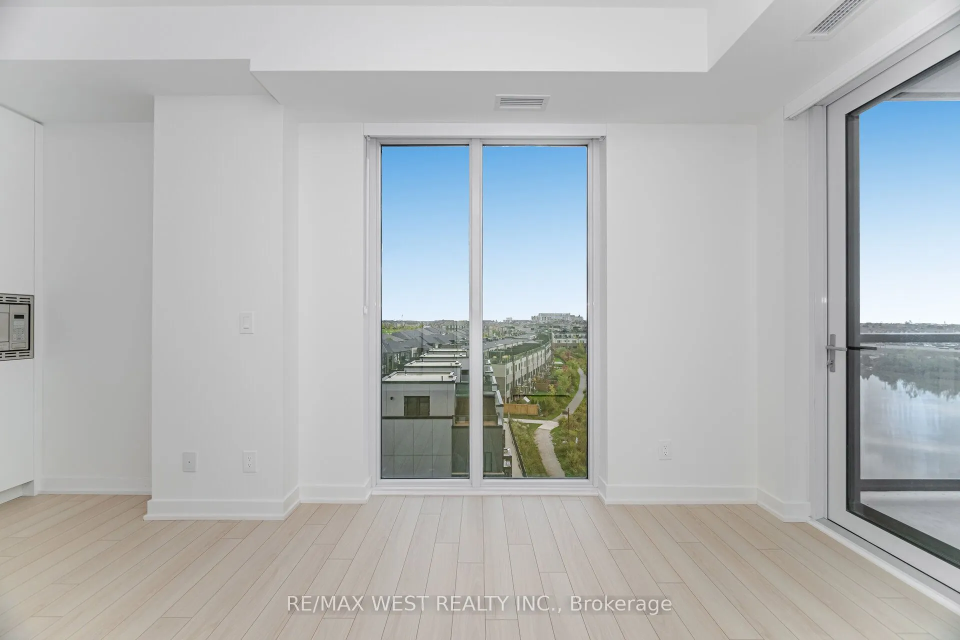 3079 Trafalgar Road, #610