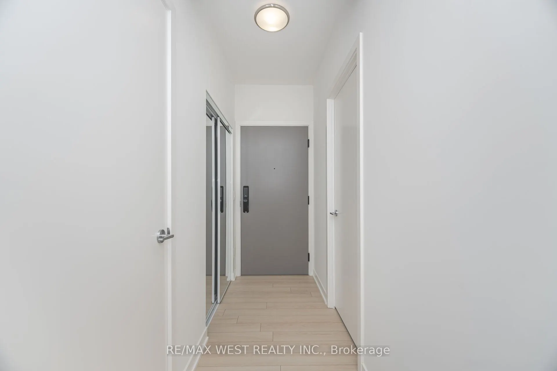 3079 Trafalgar Road, #610