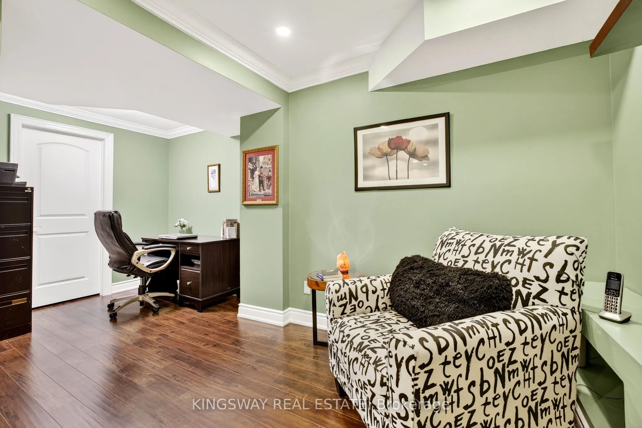 201 Holloway Terrace
