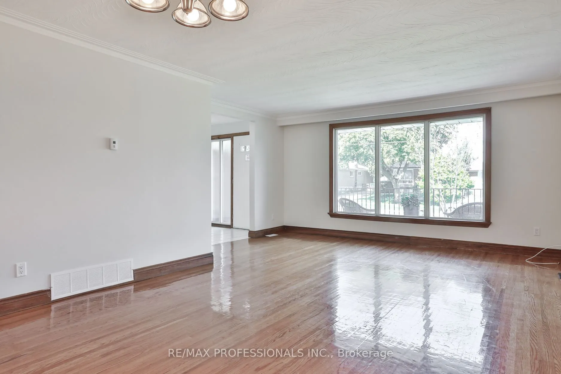 91 Jeffcoat Drive