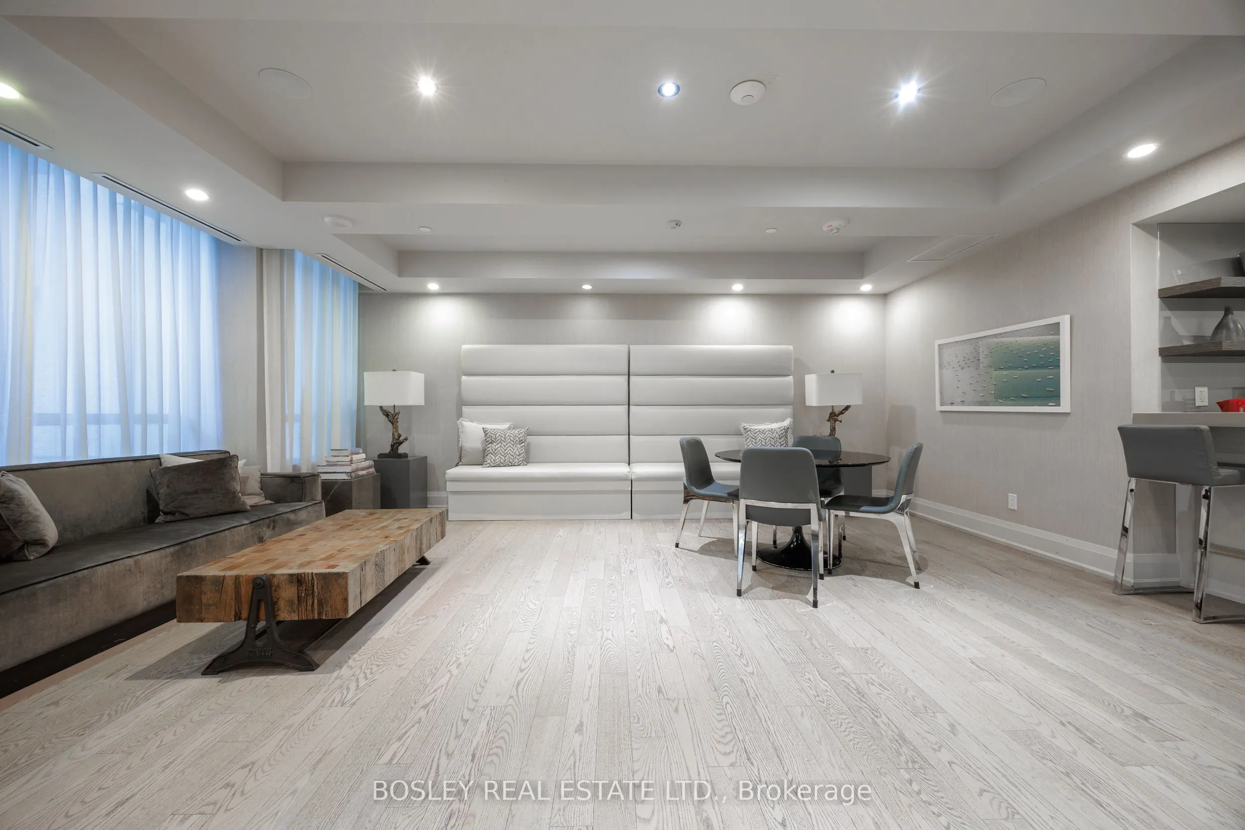 60 Annie Craig Drive, #215