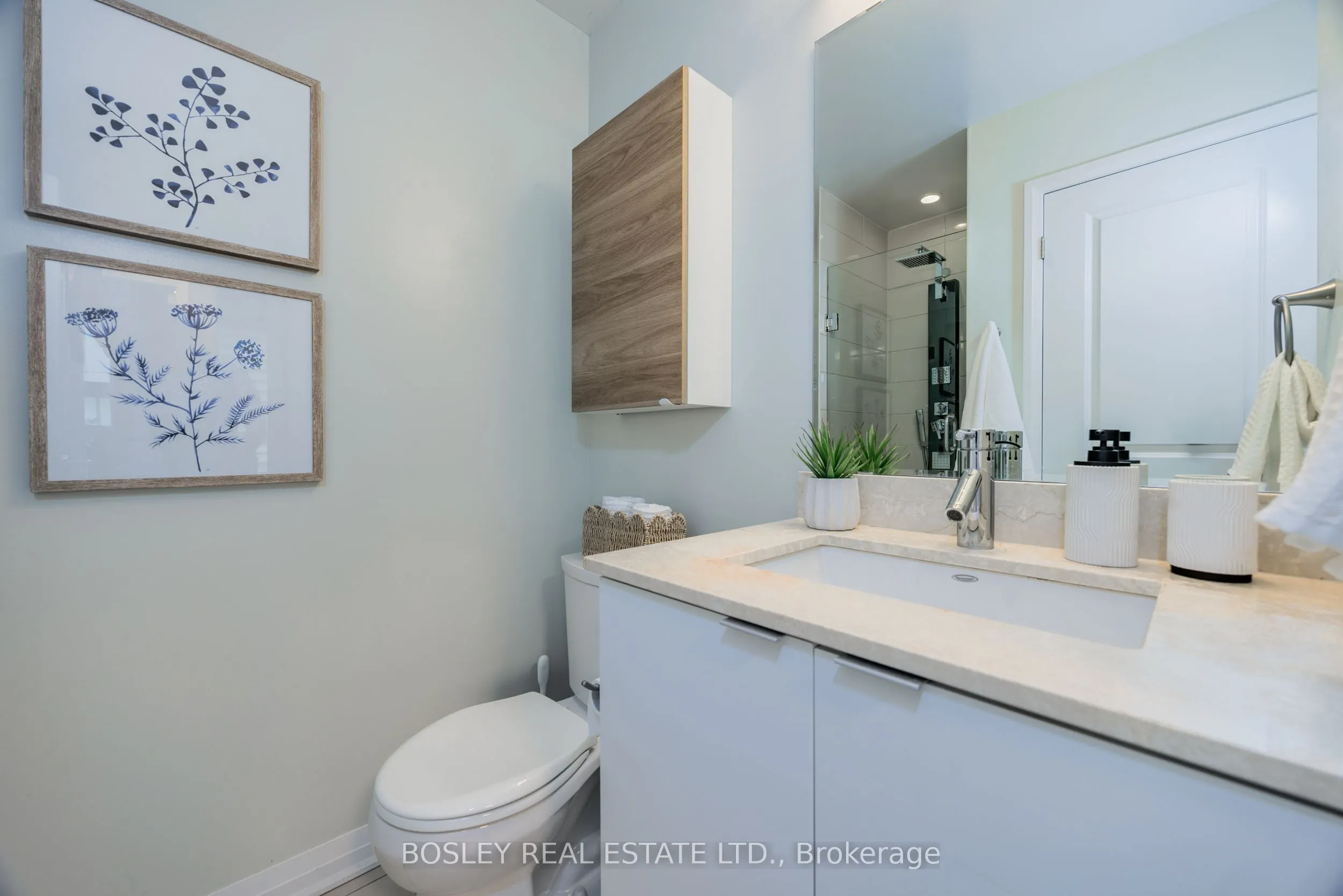 60 Annie Craig Drive, #215