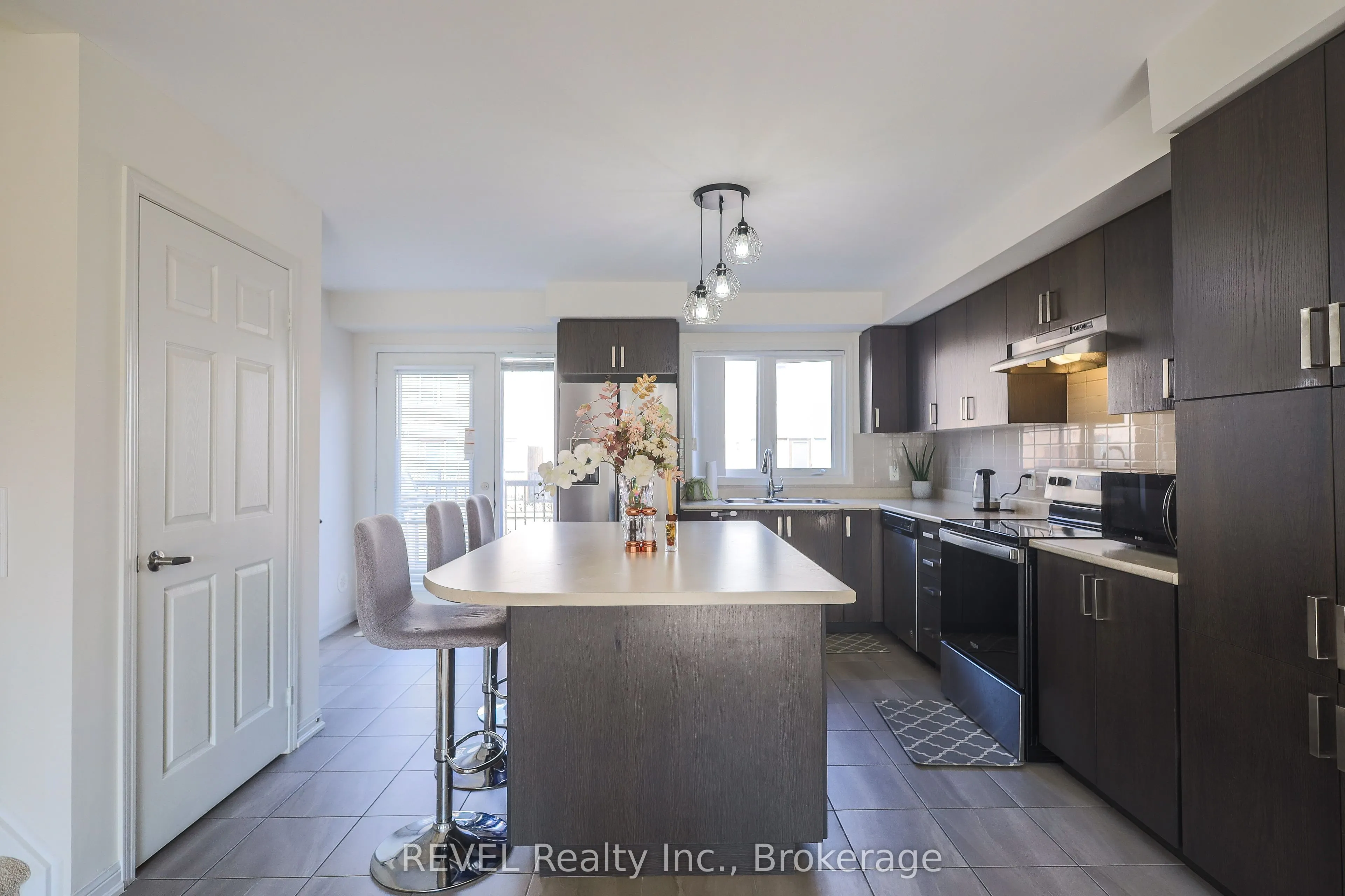 1 Beckenrose Court, #87