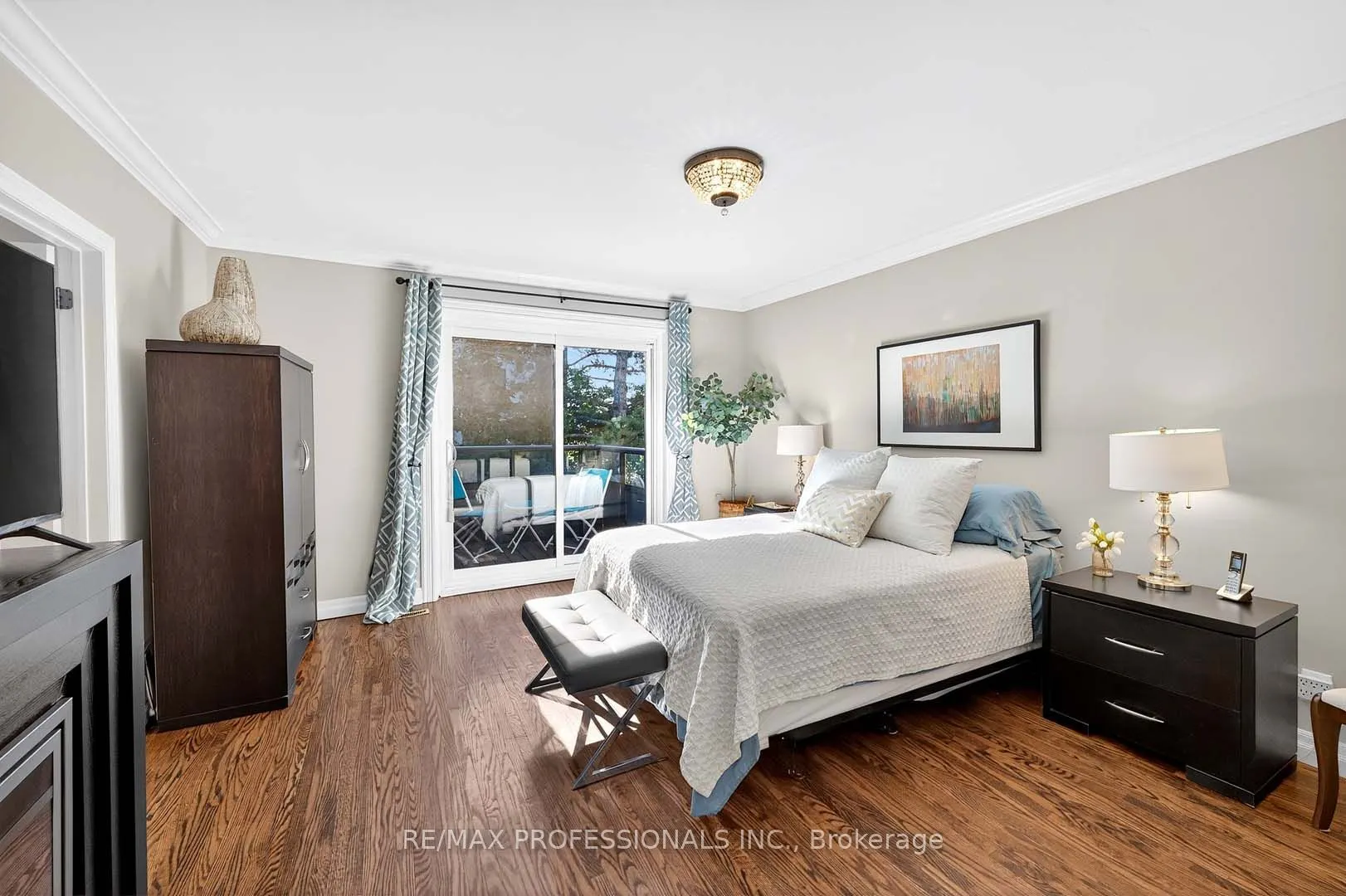 4357 Bloor Street W, #1