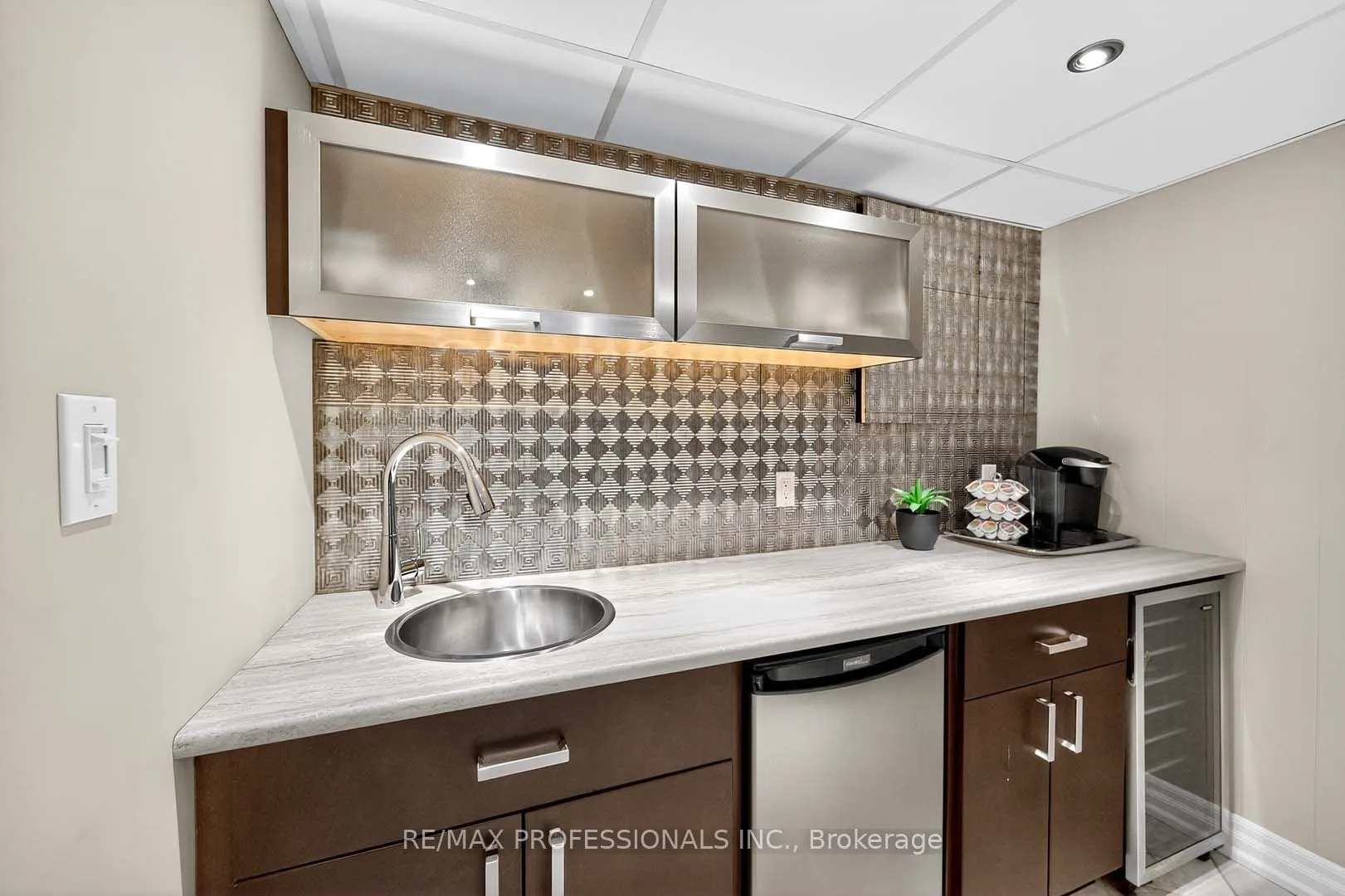 4357 Bloor Street W, #1