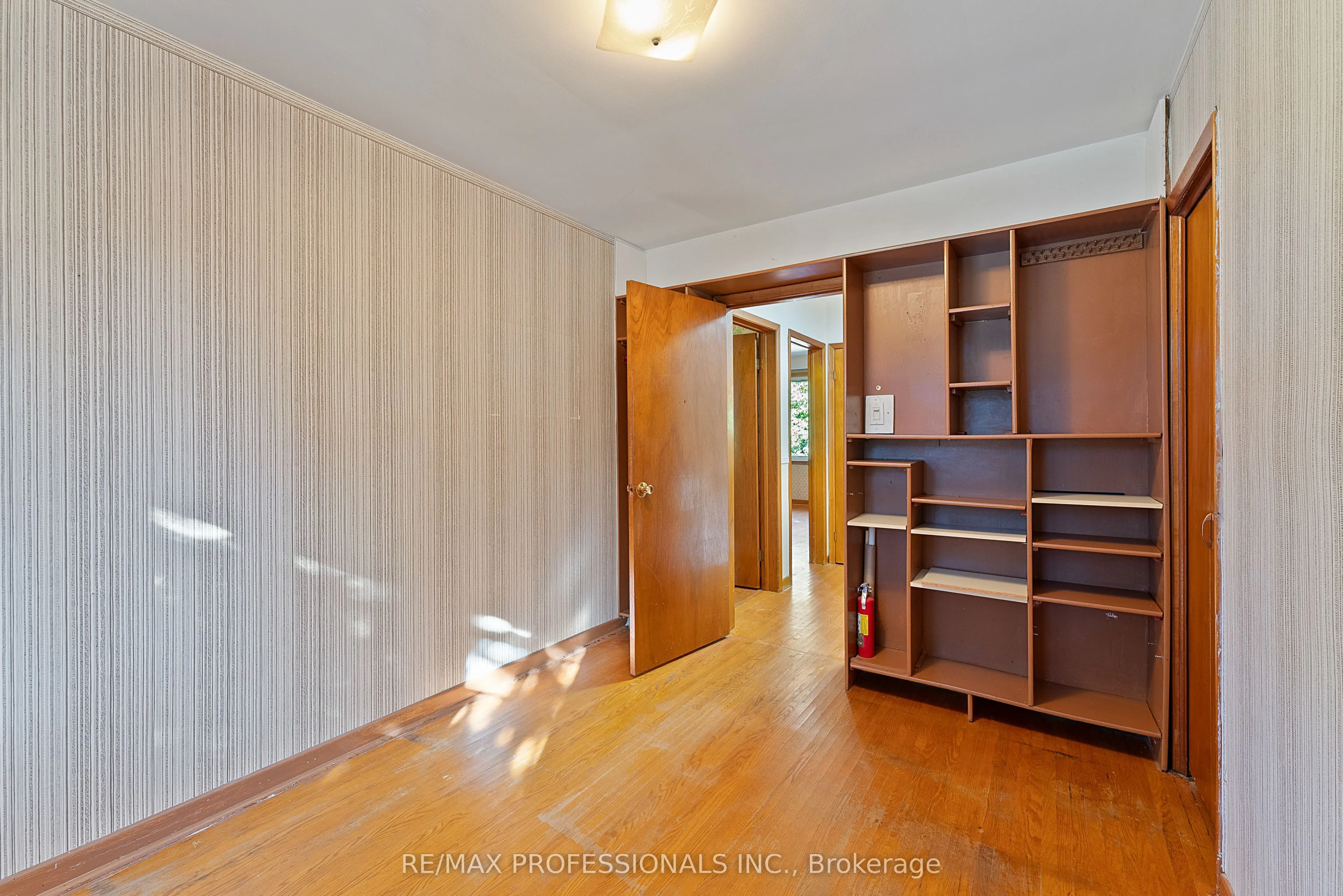 12 Drury Lane