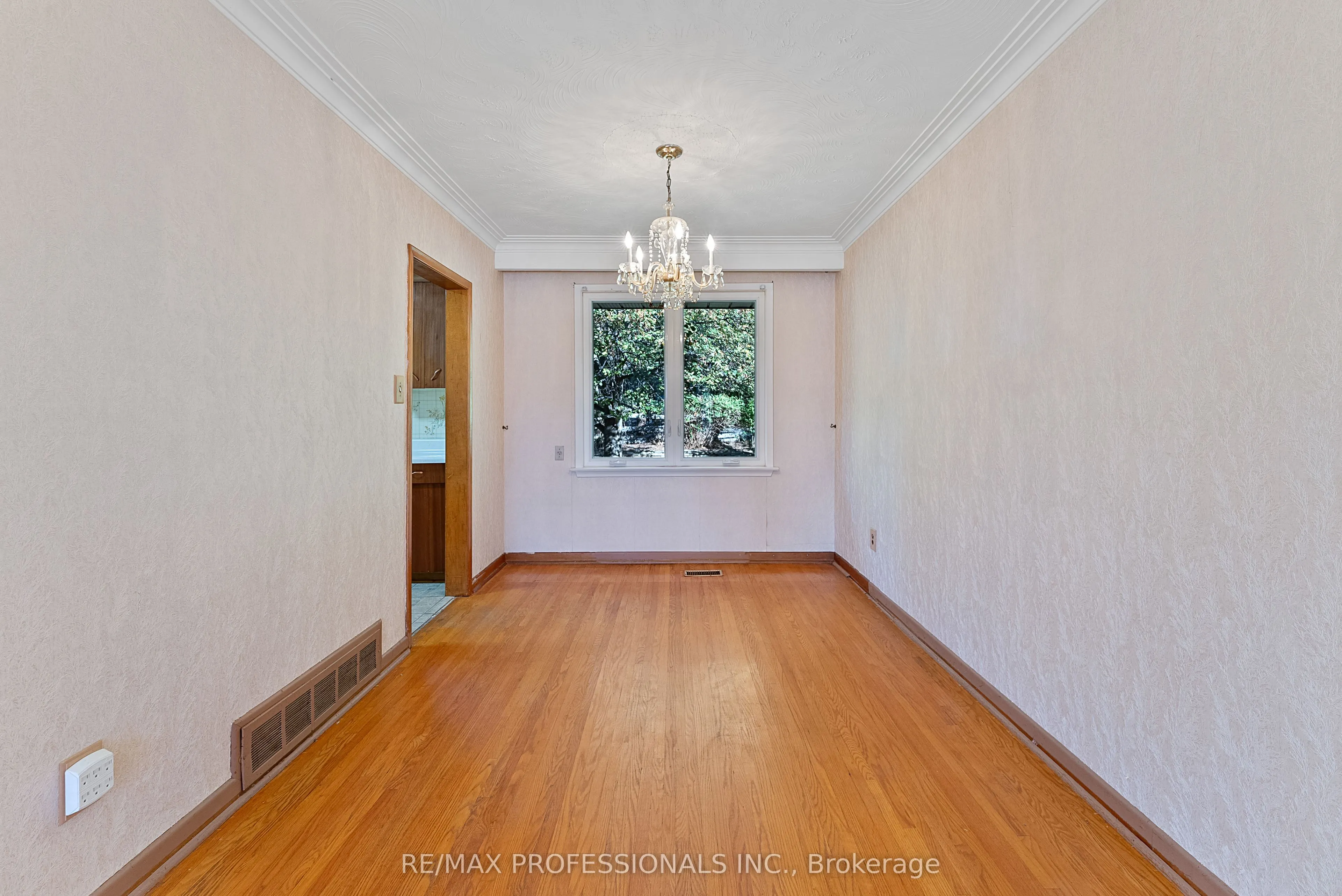 12 Drury Lane