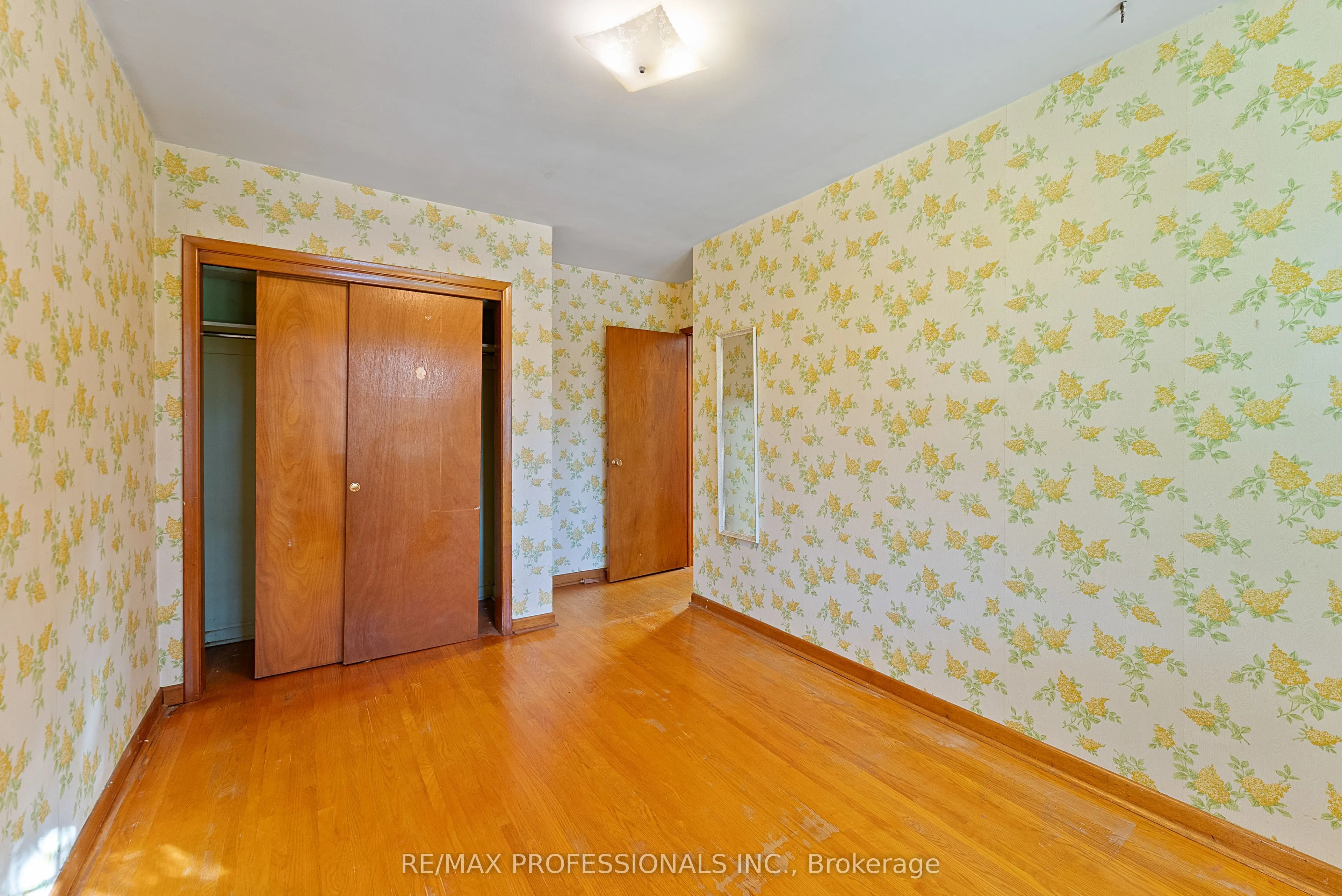 12 Drury Lane