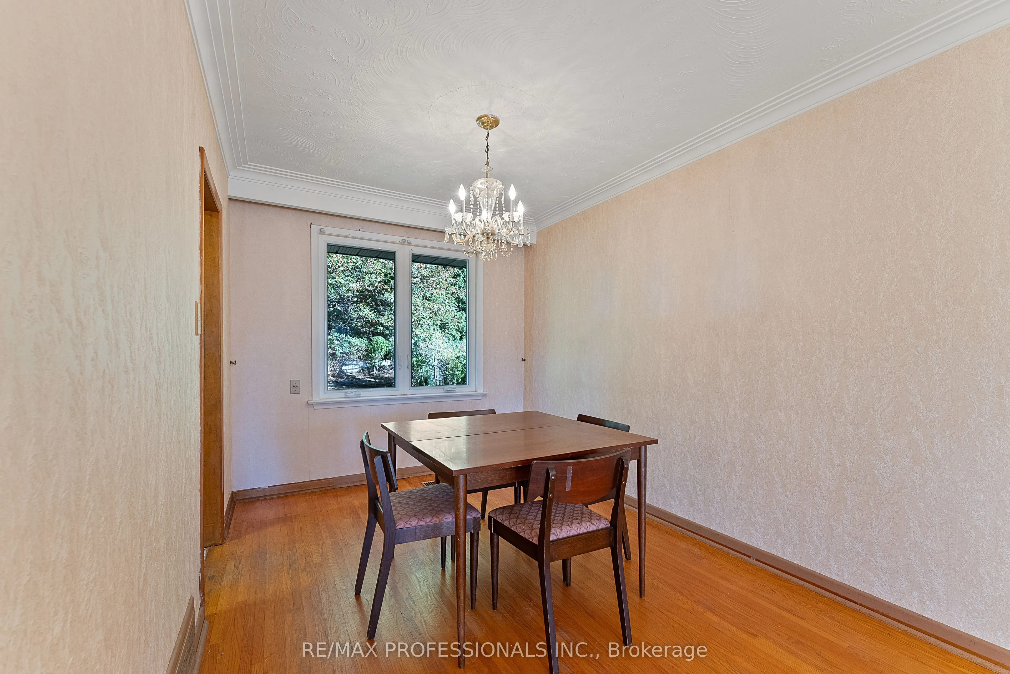 12 Drury Lane