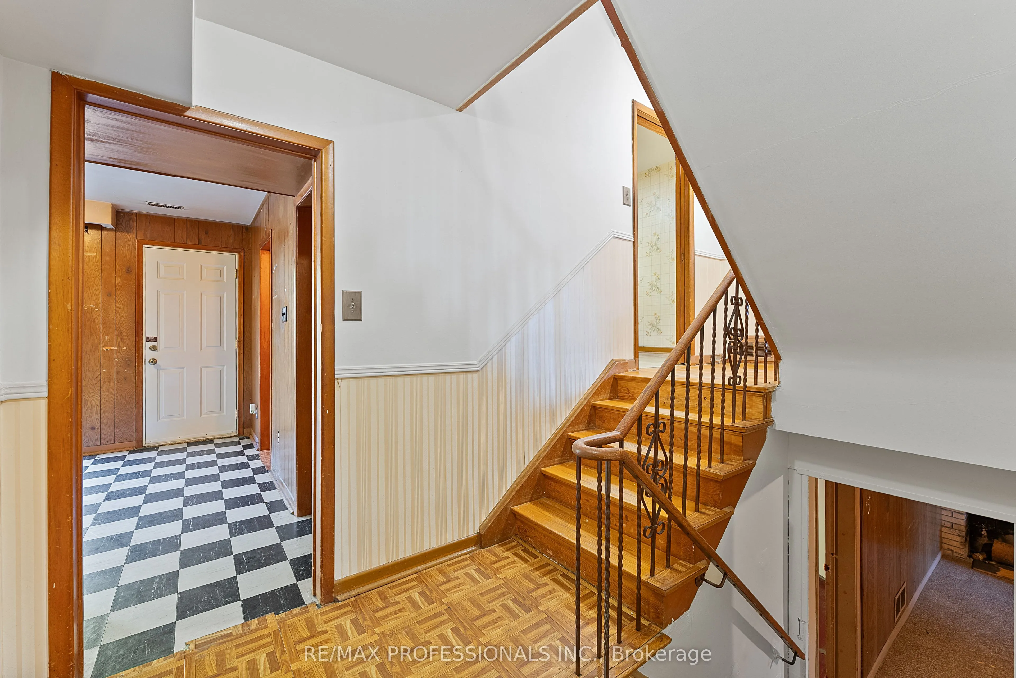 12 Drury Lane