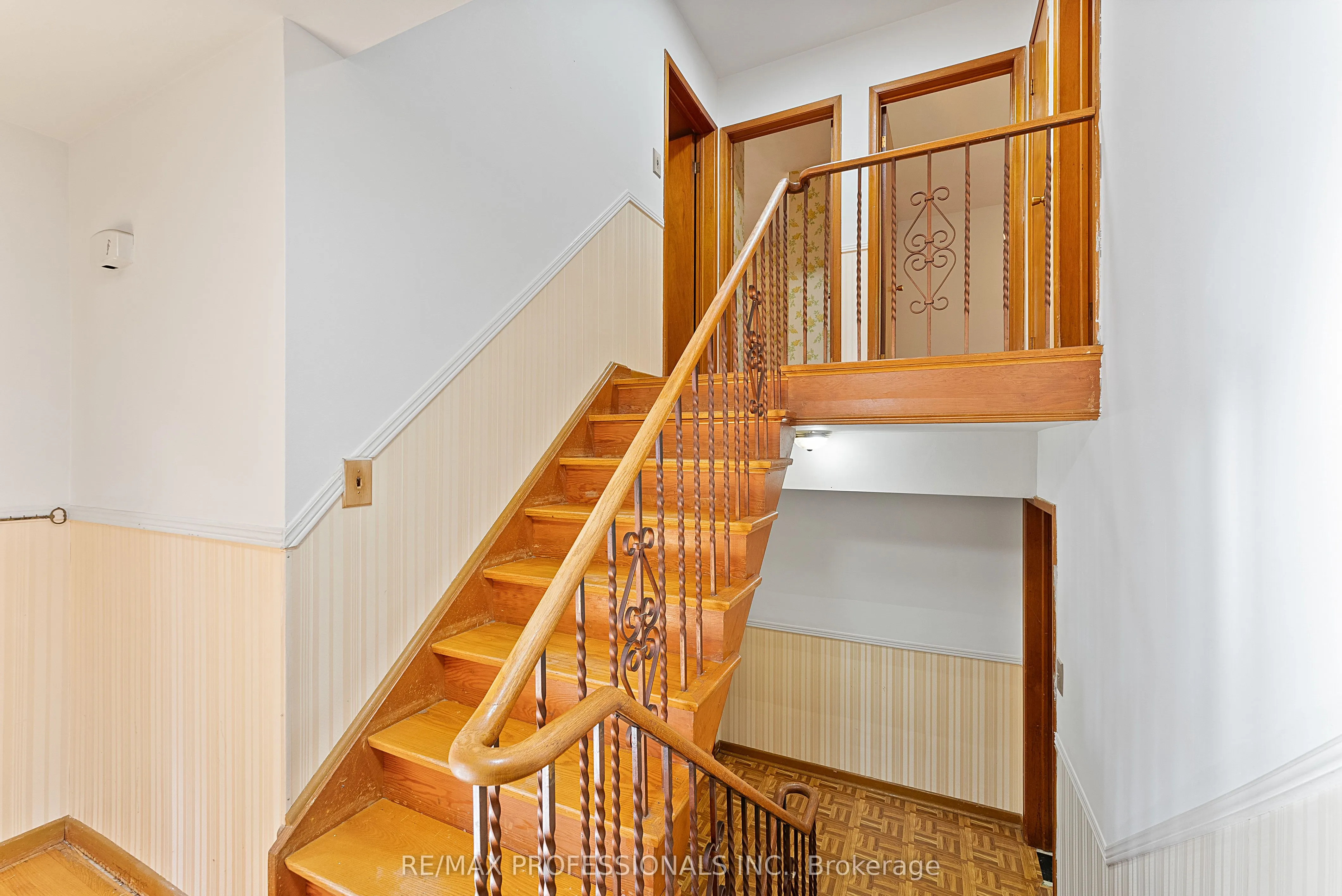 12 Drury Lane