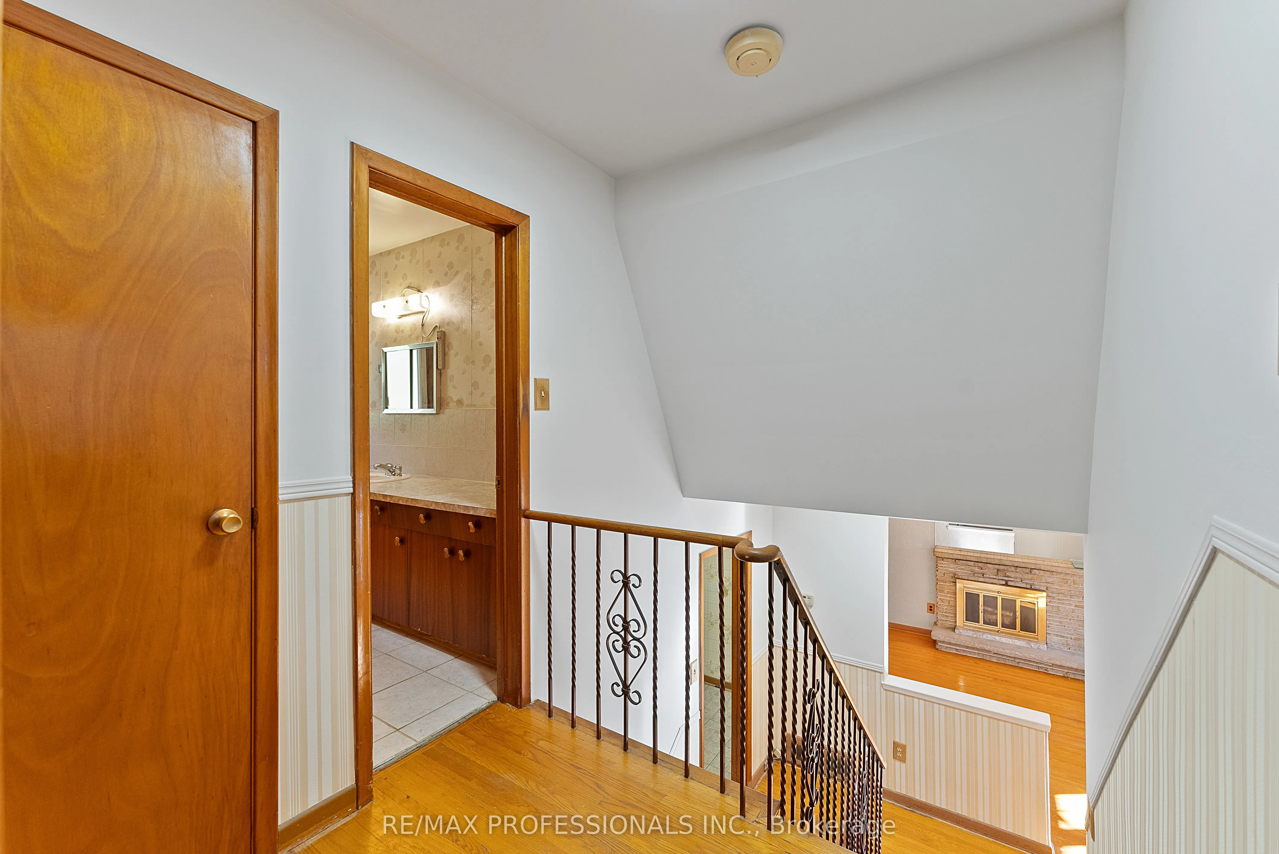 12 Drury Lane