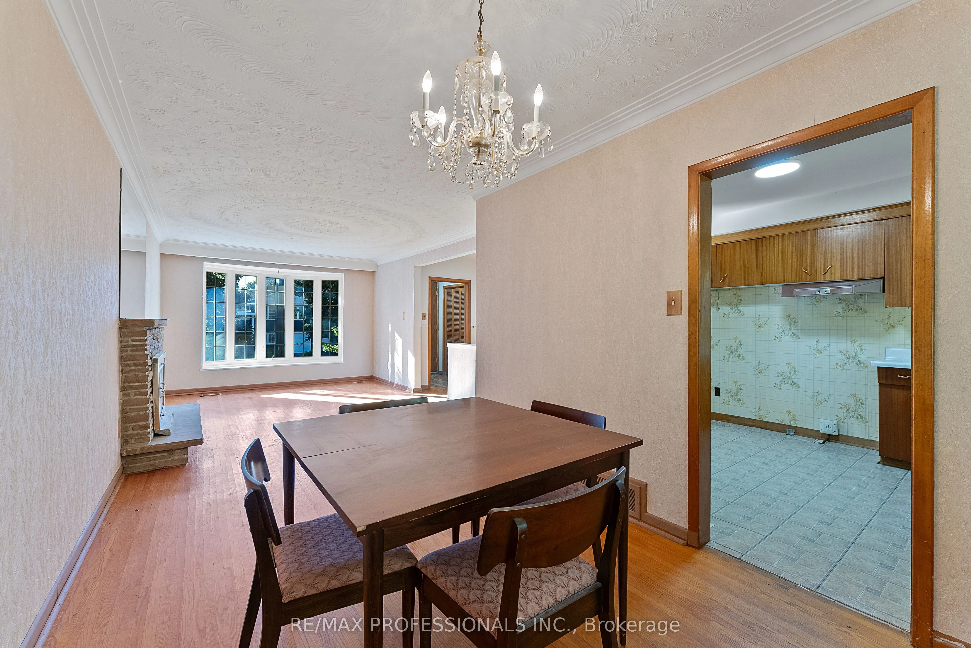 12 Drury Lane