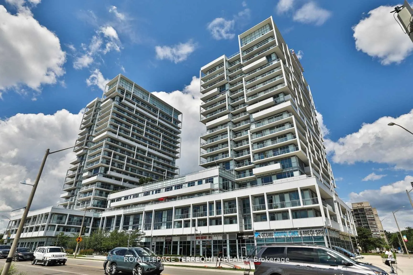 65 Speers Road, #323
