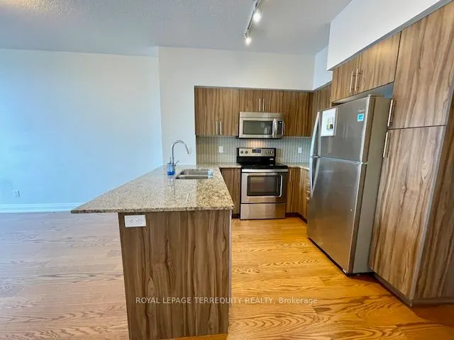 65 Speers Road, #323