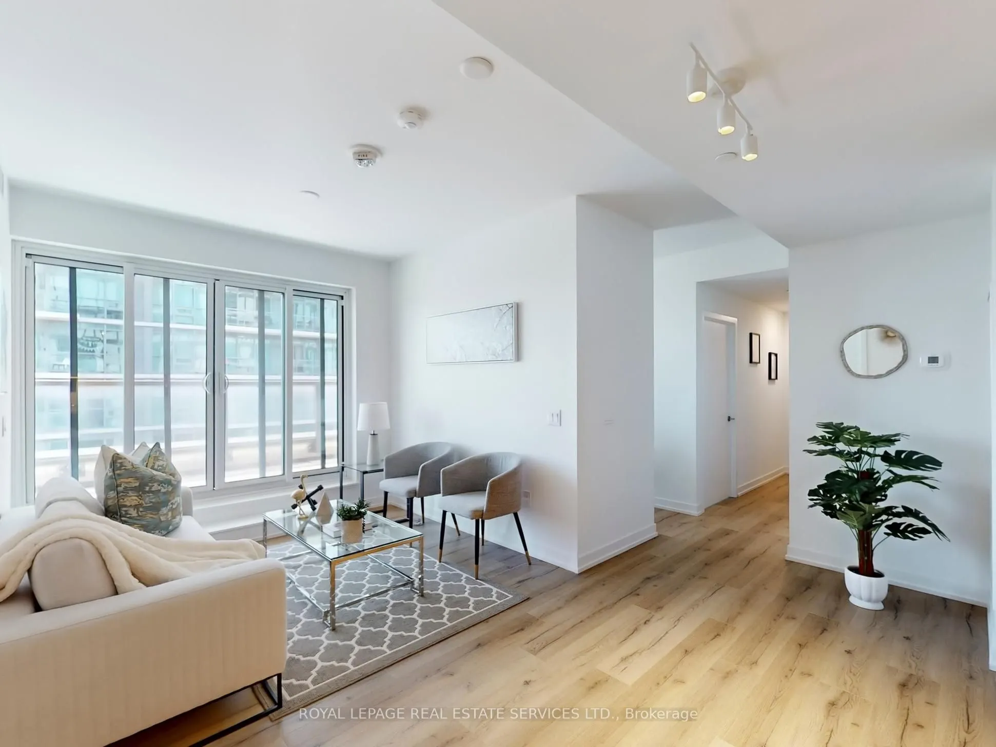 1195 The Queensway, #705