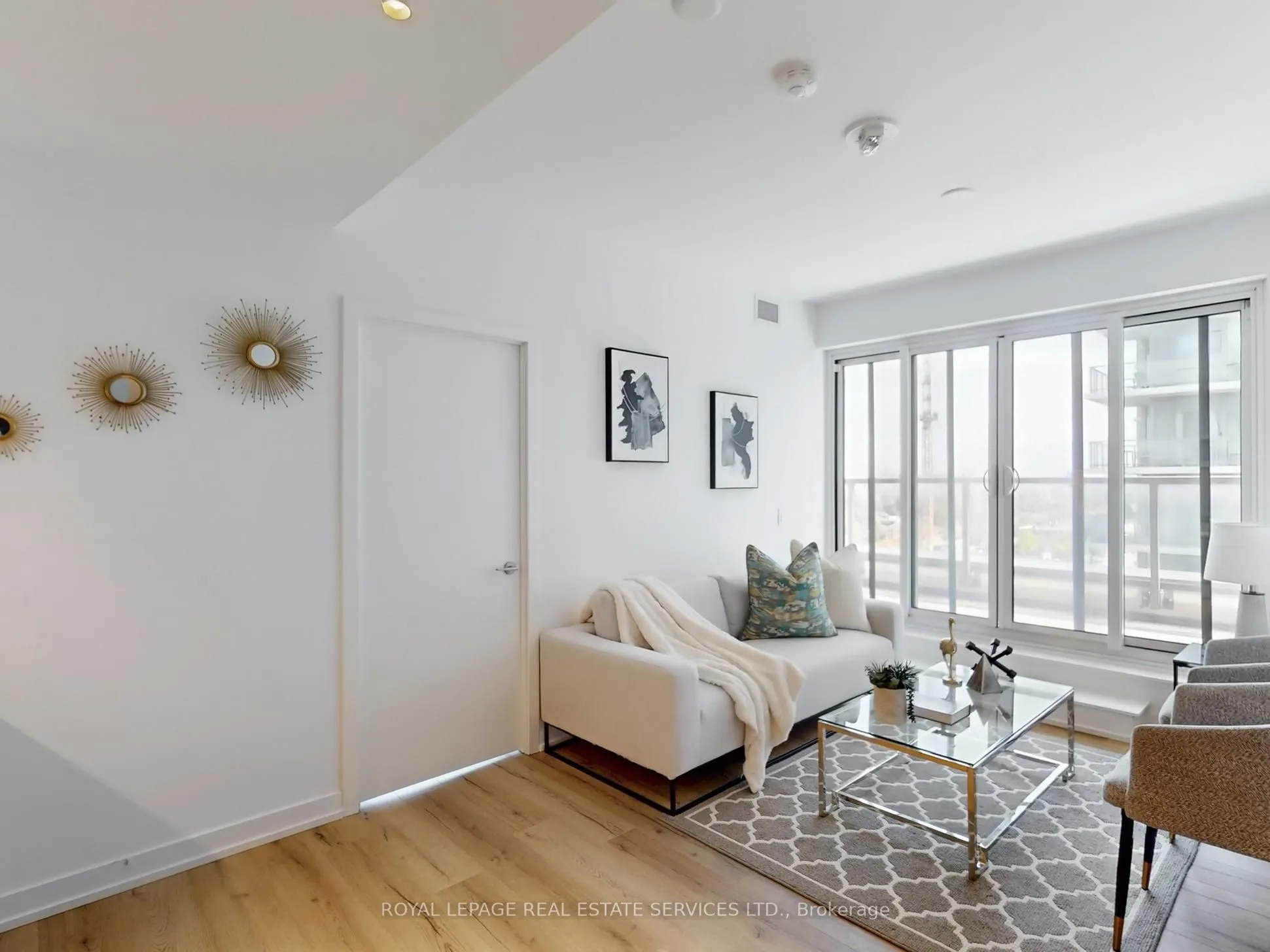 1195 The Queensway, #705