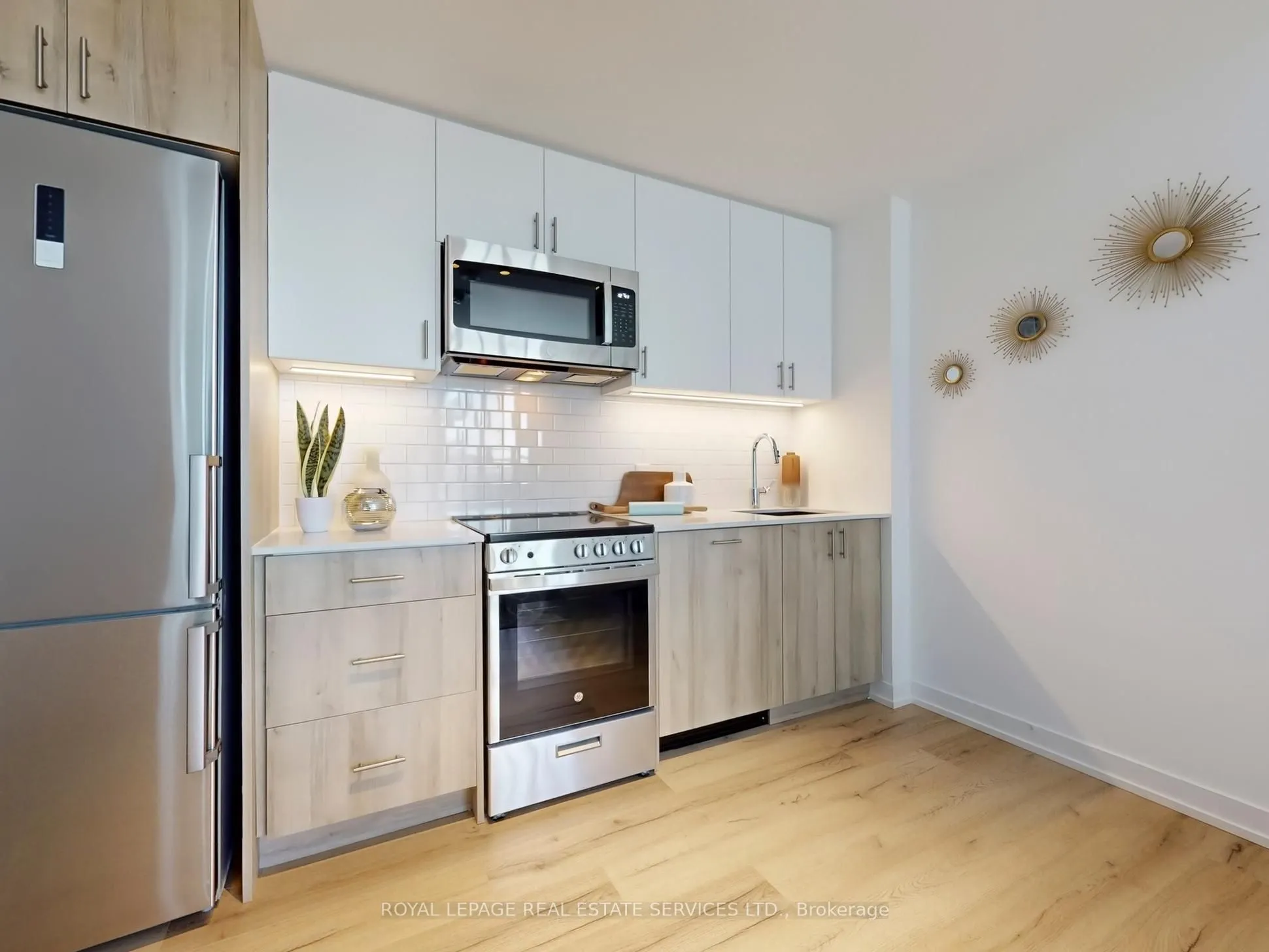 1195 The Queensway, #705