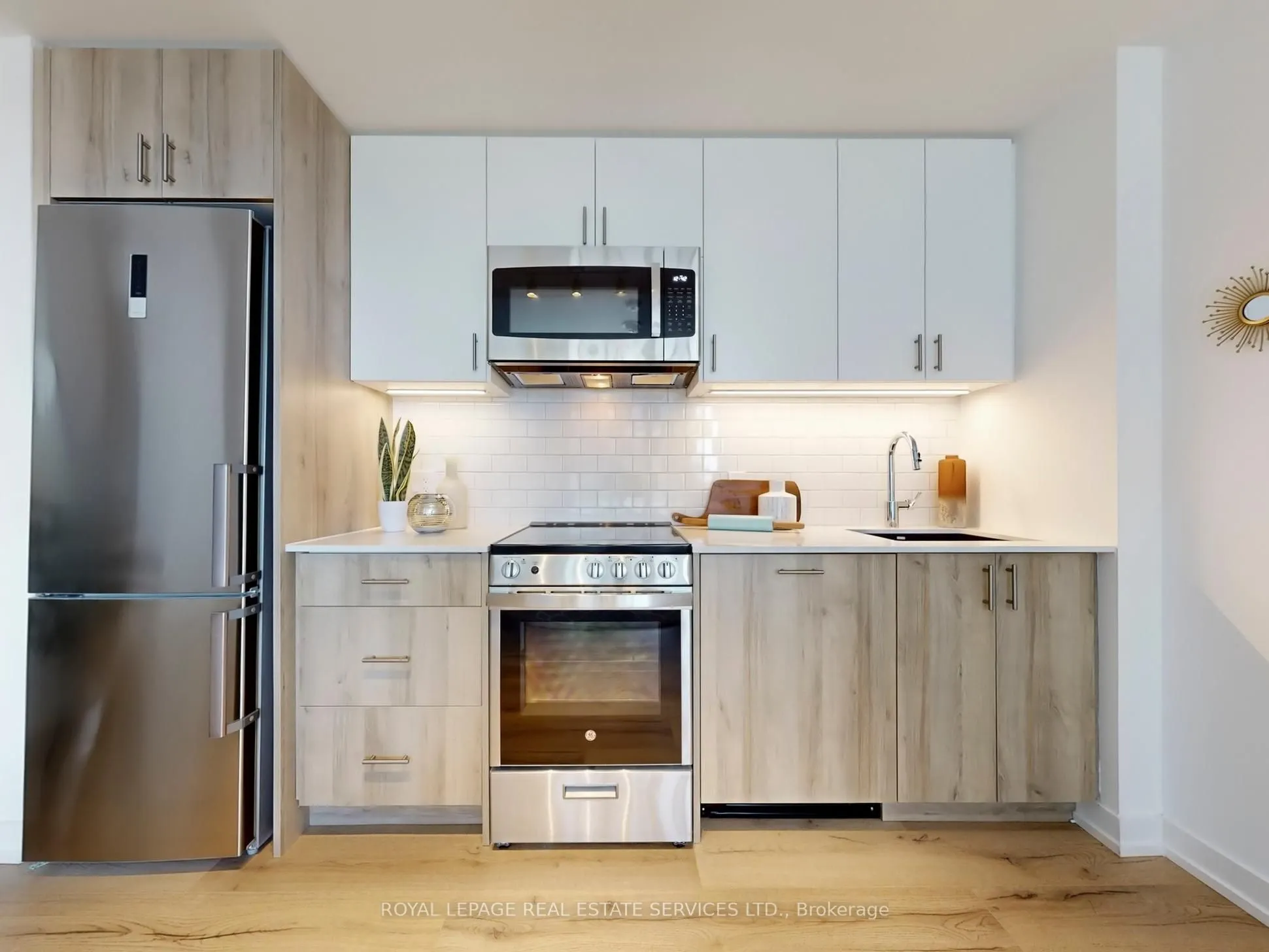 1195 The Queensway, #705