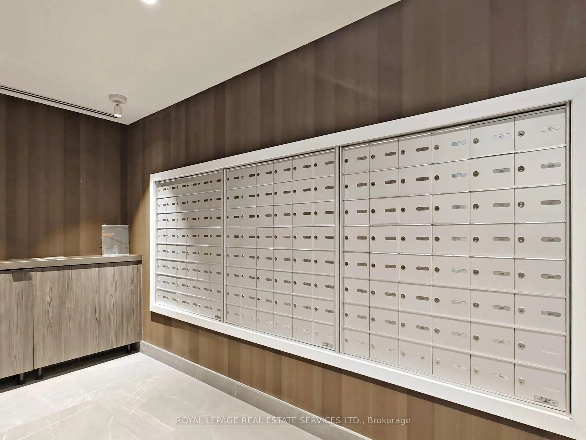 1195 The Queensway, #705