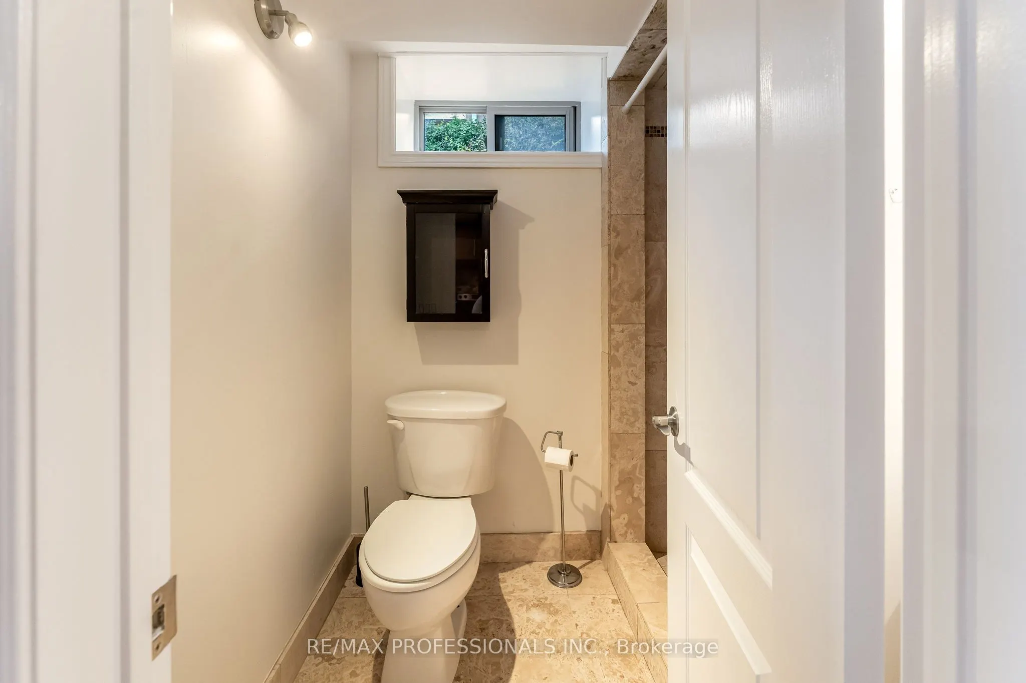 34 Monkton Avenue, #Lower